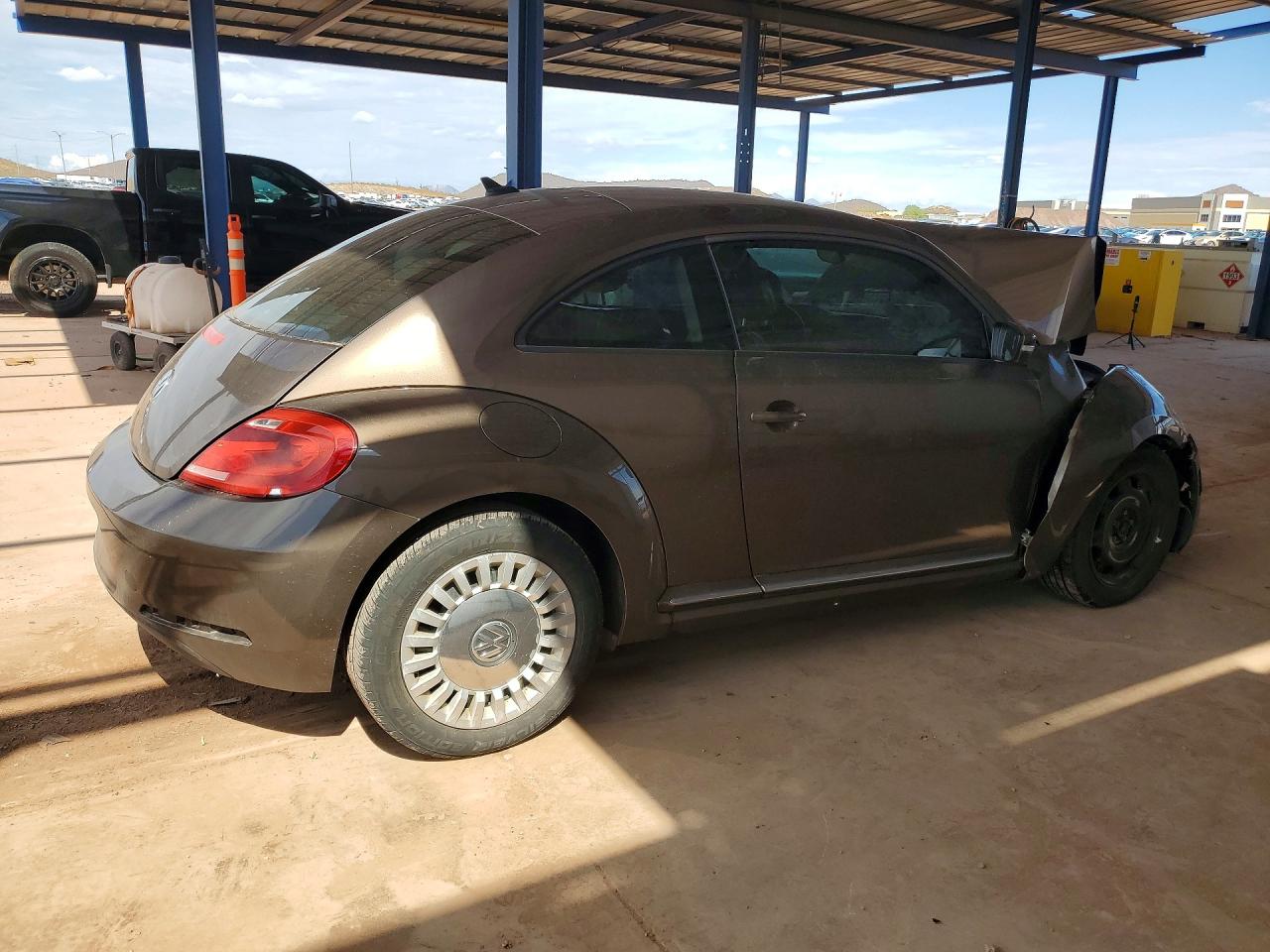 2014 Volkswagen Beetle Brown vin: 3VWJ07AT1EM662290