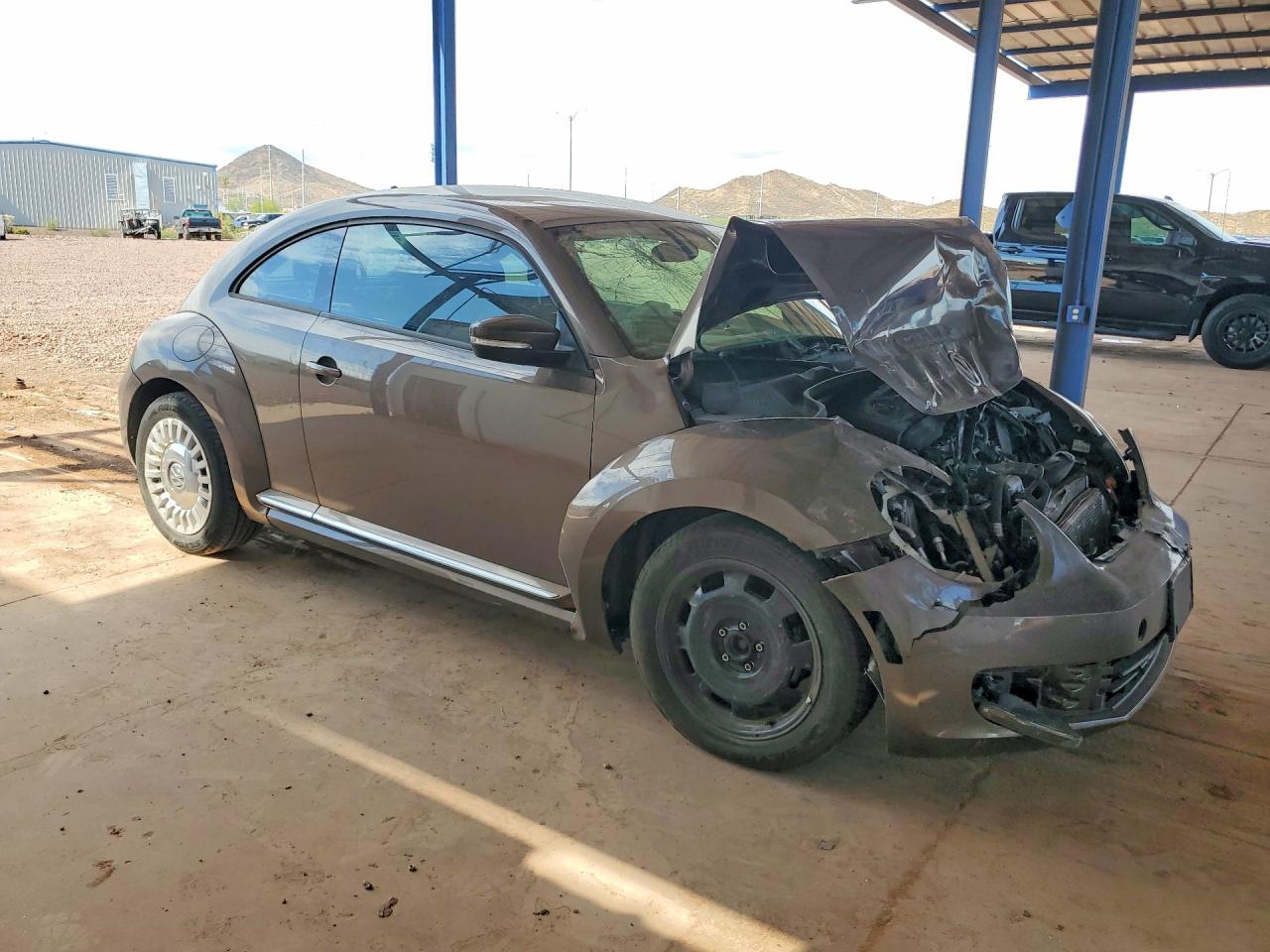 2014 Volkswagen Beetle Brown vin: 3VWJ07AT1EM662290