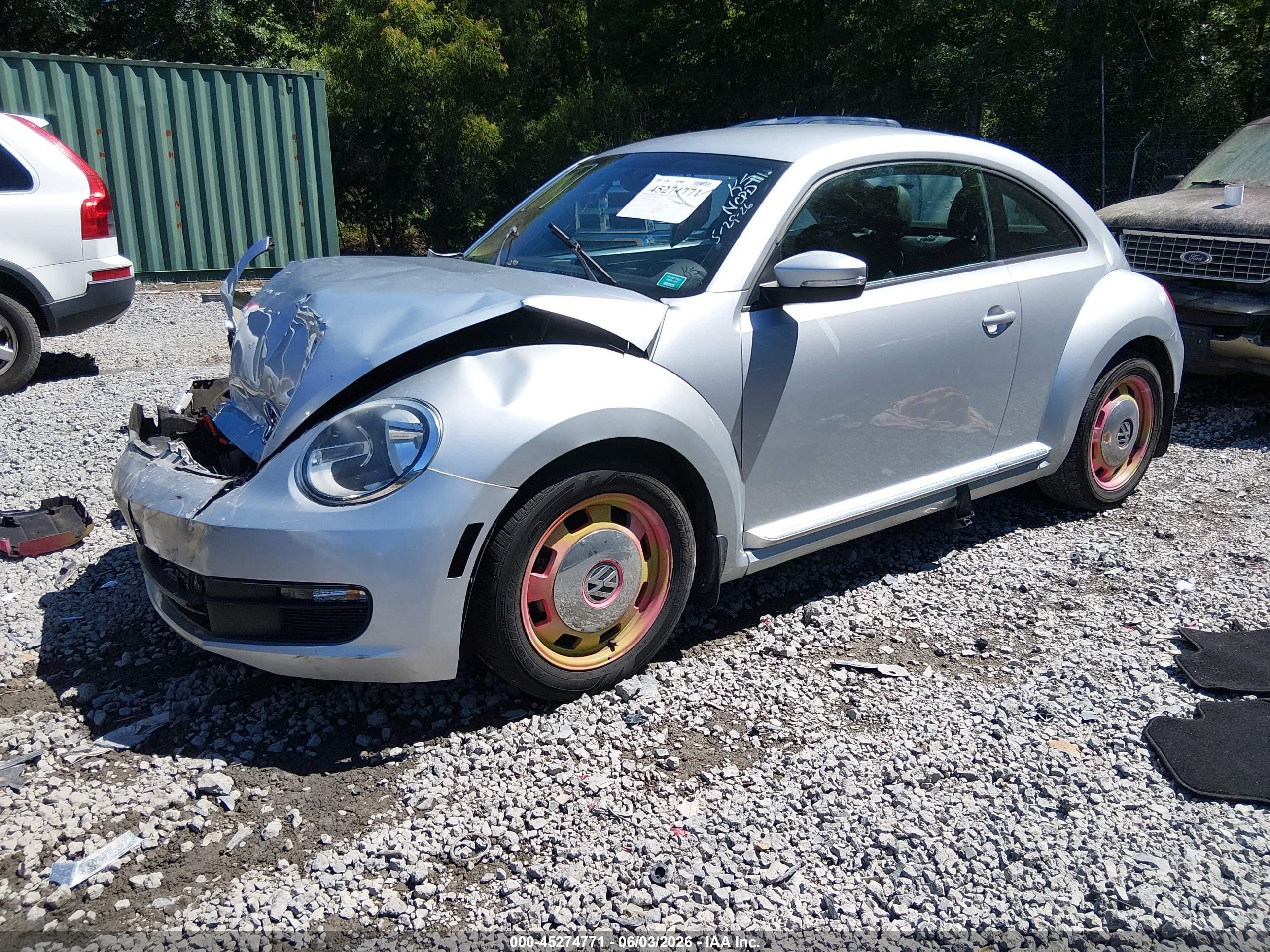 2015 Volkswagen Beetle 1.8t Silver vin: 3VWJ07AT1FM617304