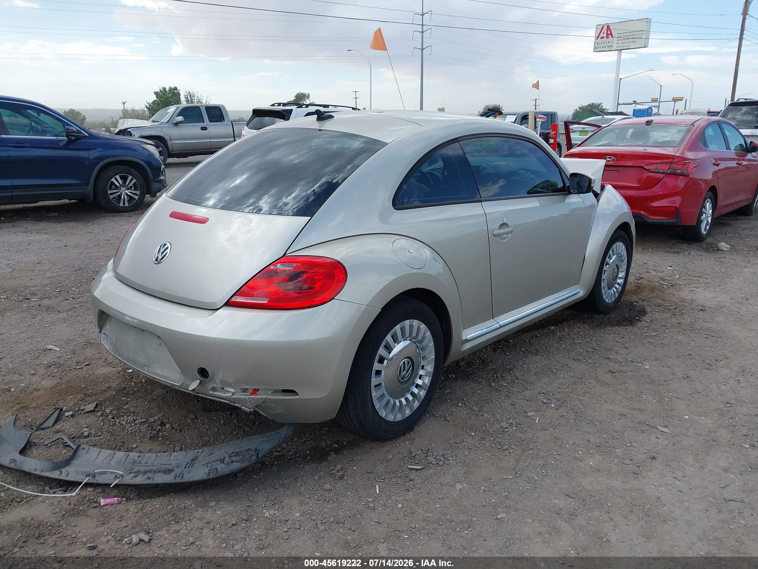 2014 Volkswagen Beetle 1.8t Beige vin: 3VWJ07ATXEM664992