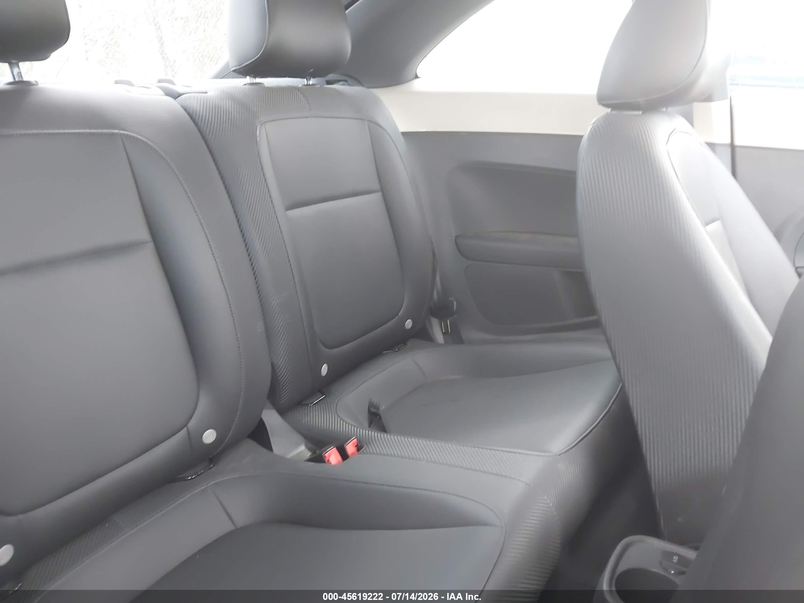 2014 Volkswagen Beetle 1.8t Beige vin: 3VWJ07ATXEM664992