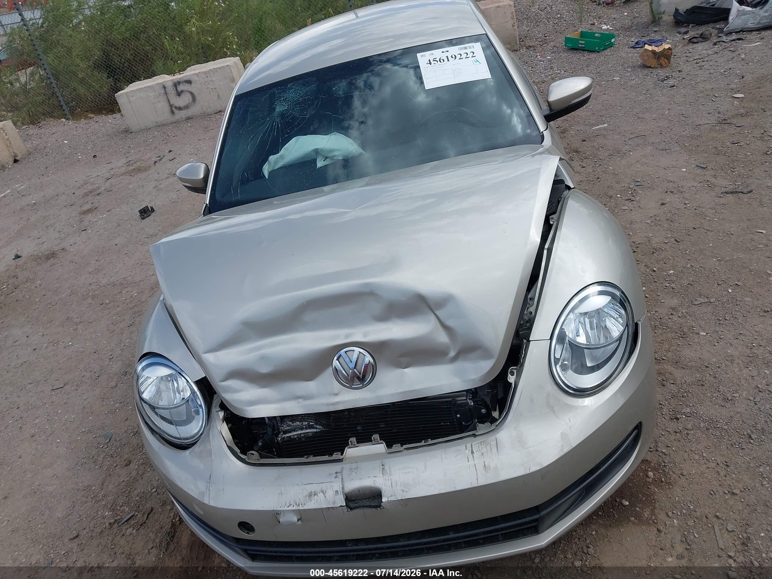 2014 Volkswagen Beetle 1.8t Beige vin: 3VWJ07ATXEM664992