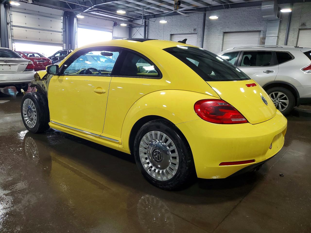 2015 Volkswagen Beetle 1.8t Yellow vin: 3VWJ07ATXFM604678