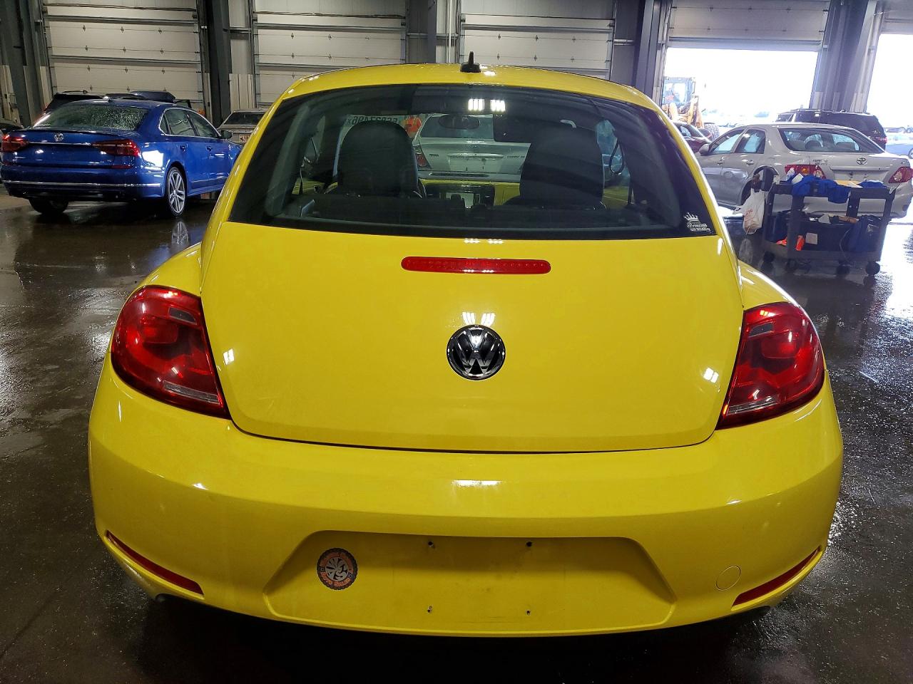2015 Volkswagen Beetle 1.8t Yellow vin: 3VWJ07ATXFM604678