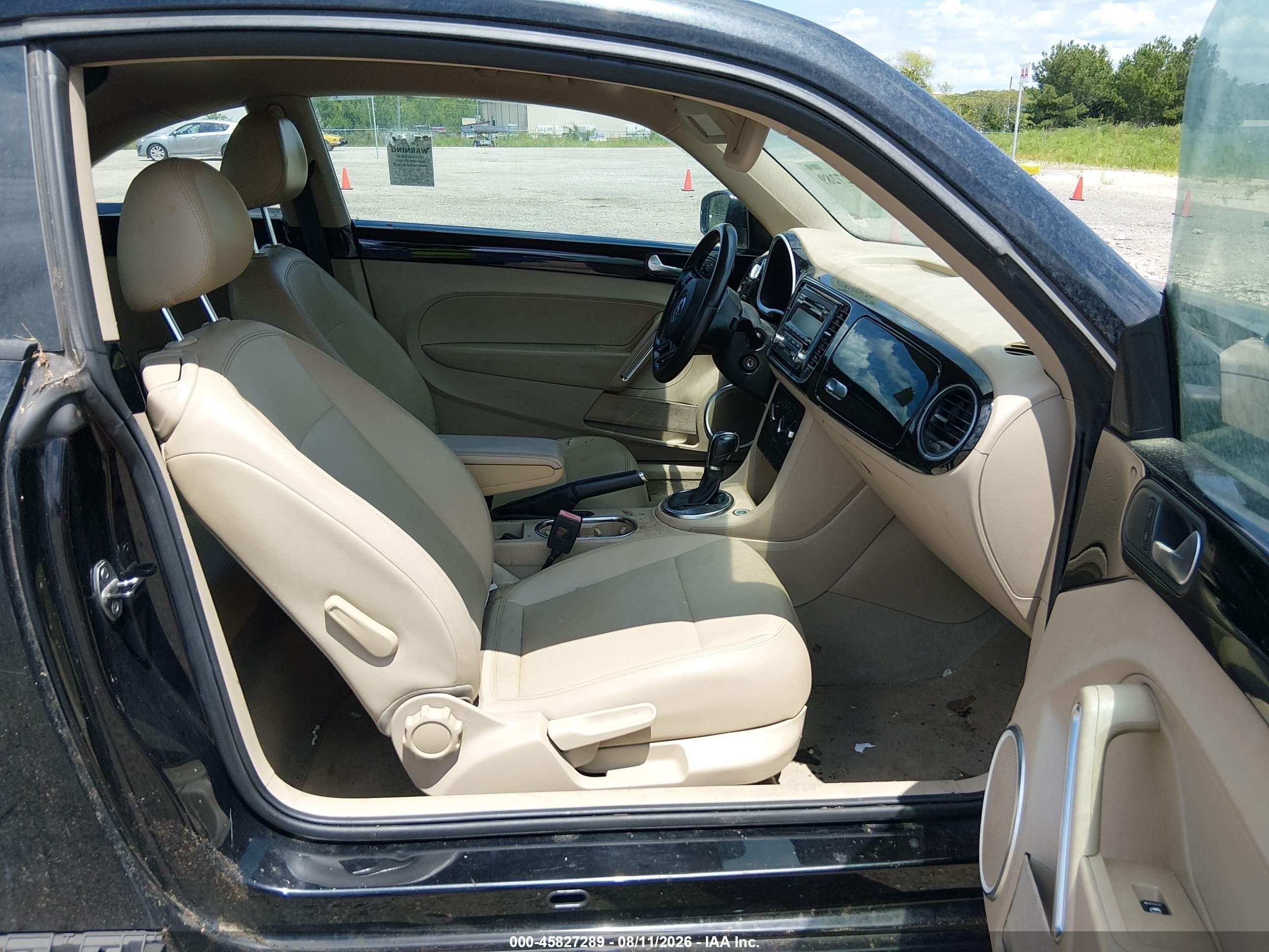 2014 Volkswagen Beetle 1.8t Черный vin: 3VWJ17AT0EM663587