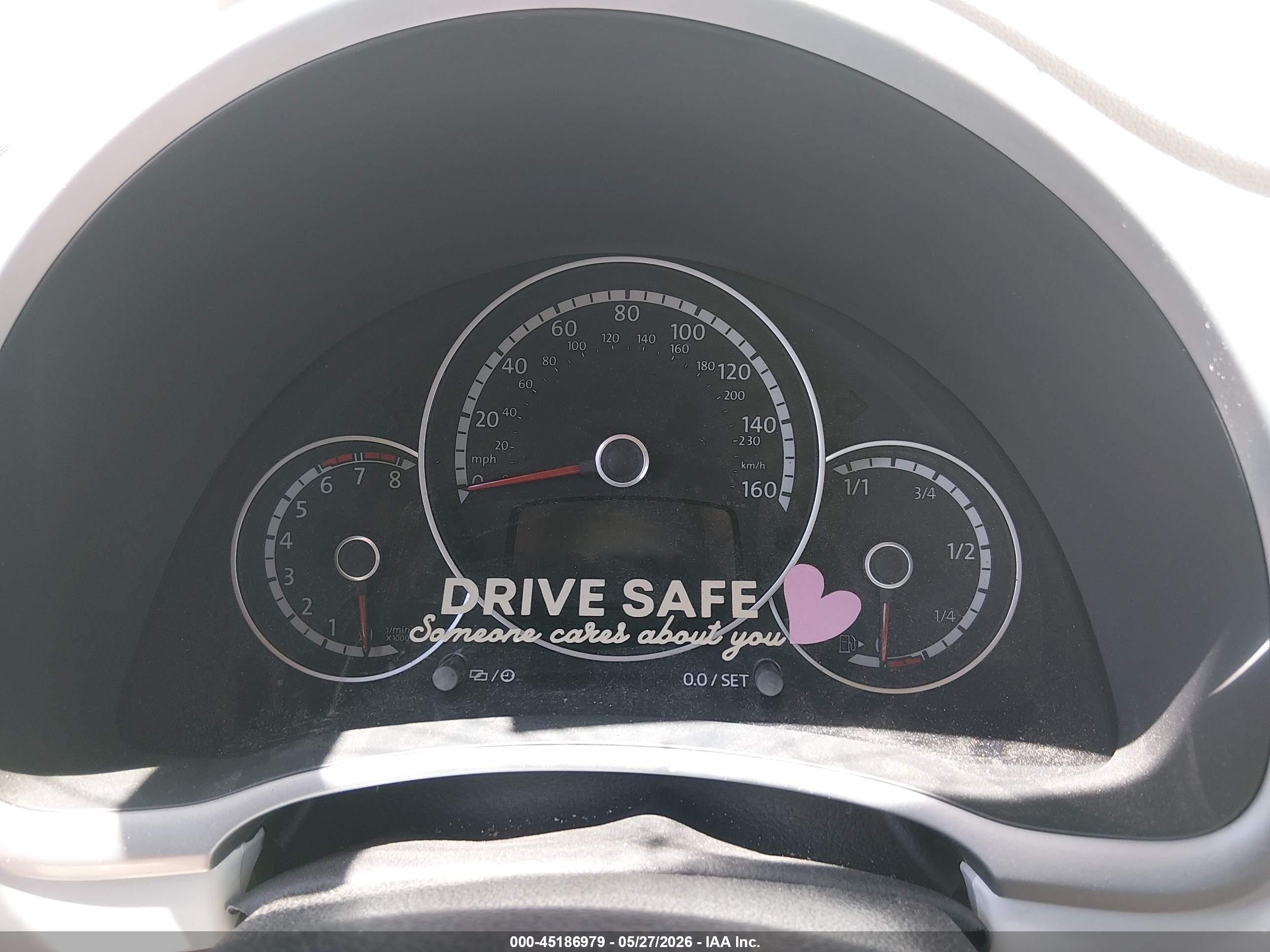 2015 Volkswagen Beetle 1.8t White vin: 3VWJ17AT0FM635158