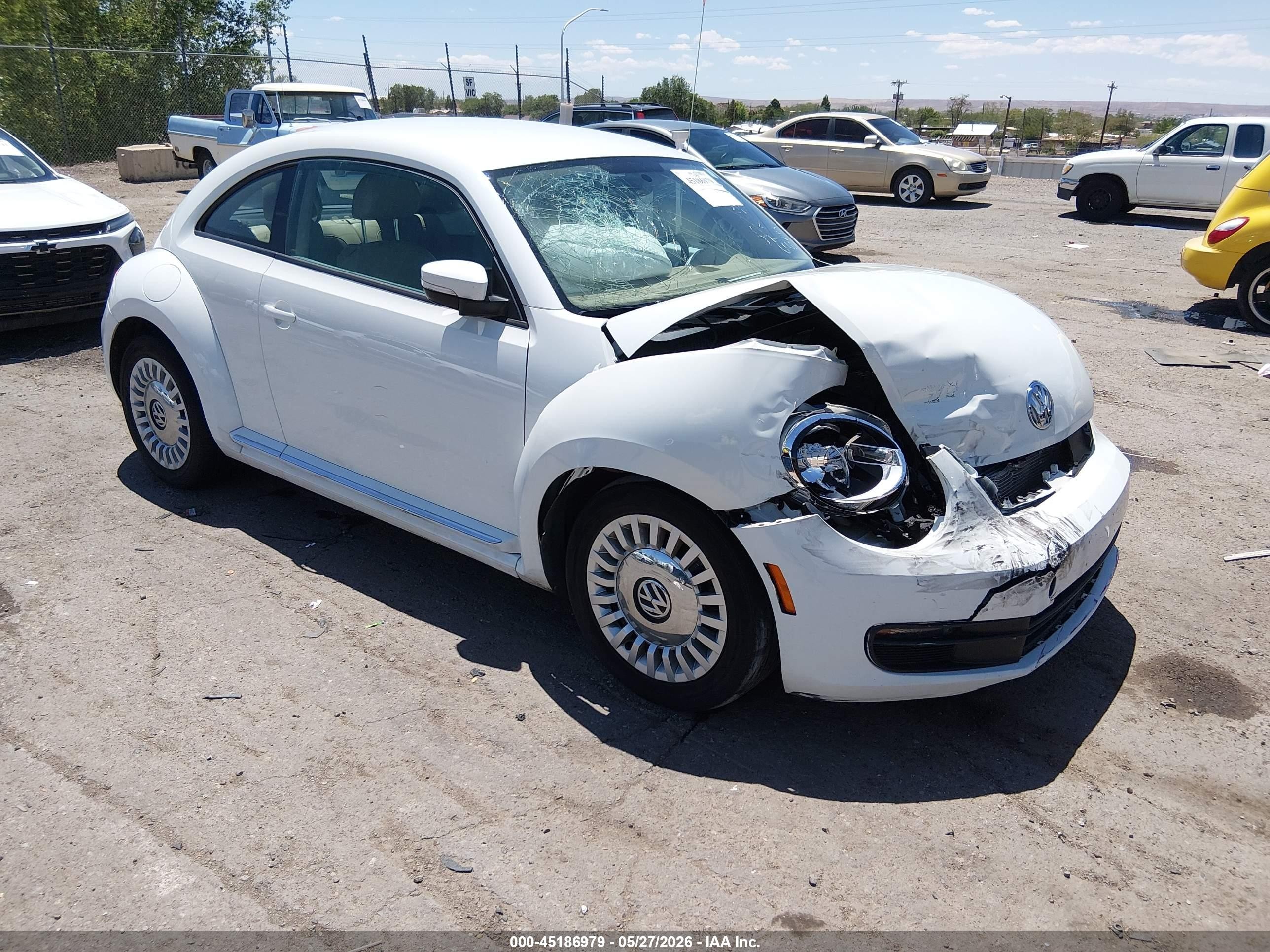 2015 Volkswagen Beetle 1.8t White vin: 3VWJ17AT0FM635158