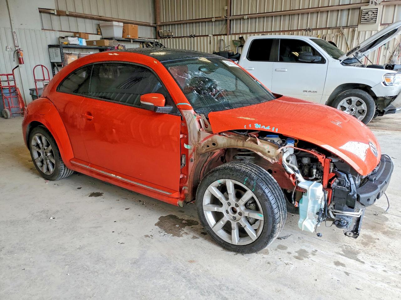 2016 Volkswagen Beetle Se Оранжевый vin: 3VWJ17AT1GM624784