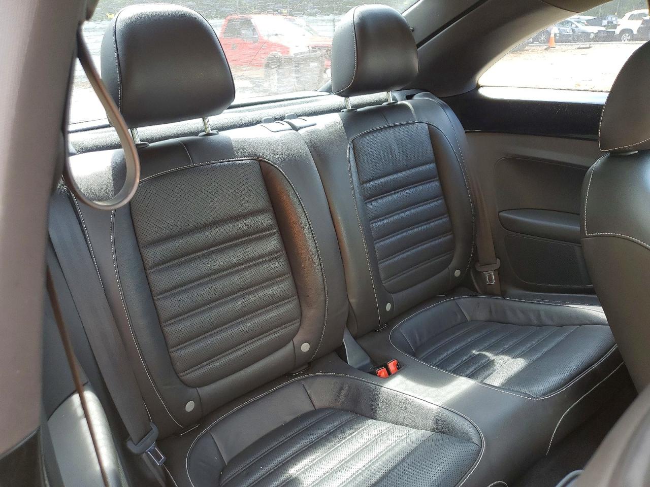 2014 Volkswagen Beetle Black vin: 3VWJ17AT3EM652177
