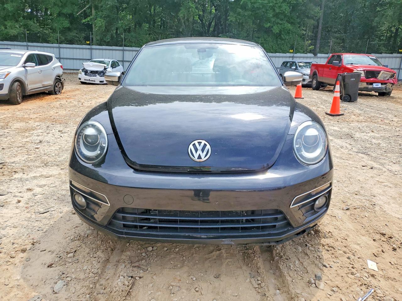 2014 Volkswagen Beetle Black vin: 3VWJ17AT3EM652177