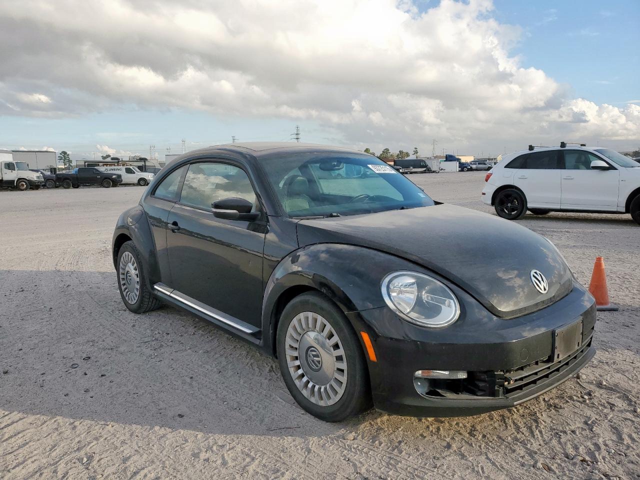 2015 Volkswagen Beetle 1.8t Черный vin: 3VWJ17AT3FM641598