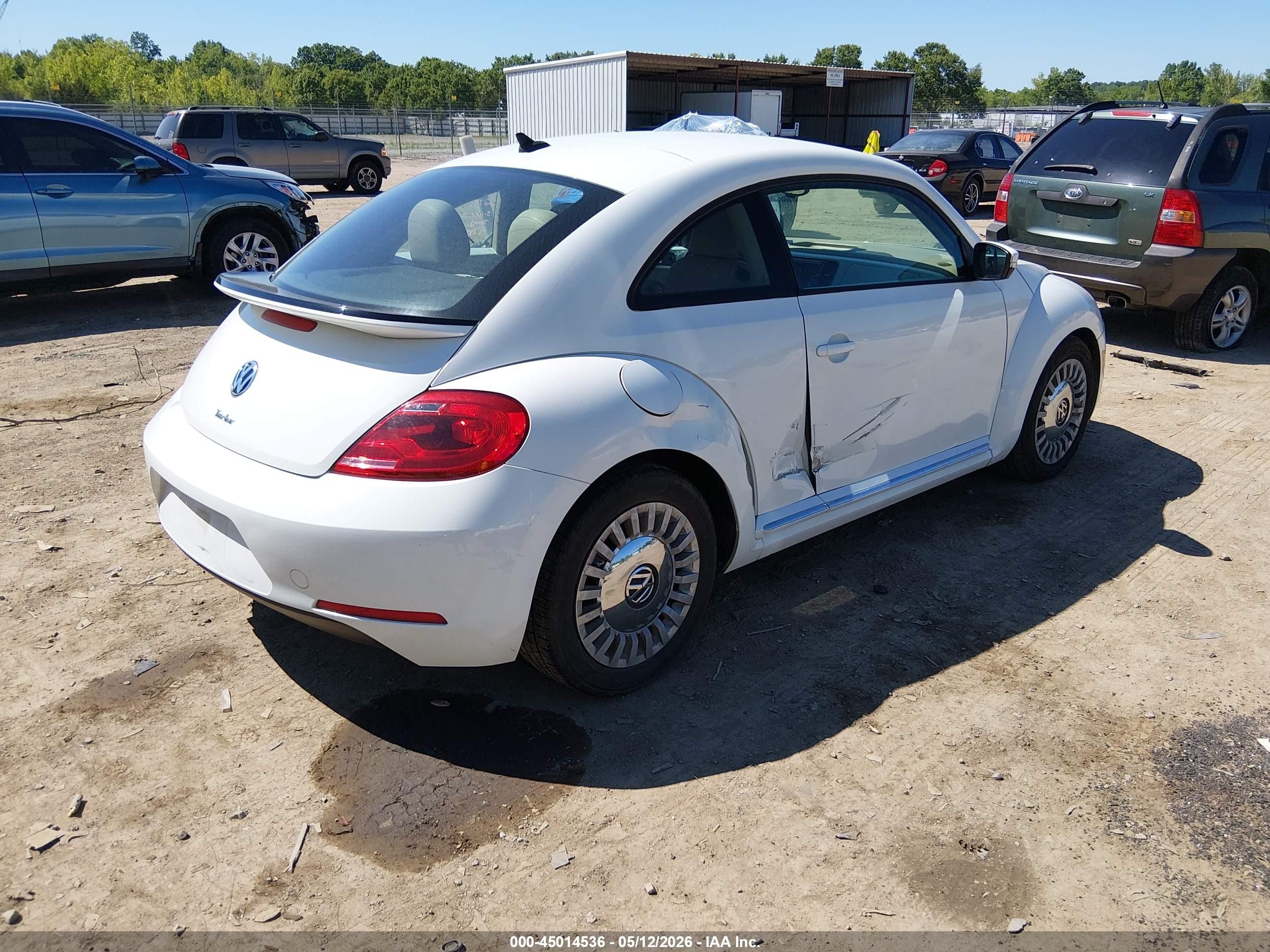 2016 Volkswagen Beetle 1.8t Se Белый vin: 3VWJ17AT4GM604822