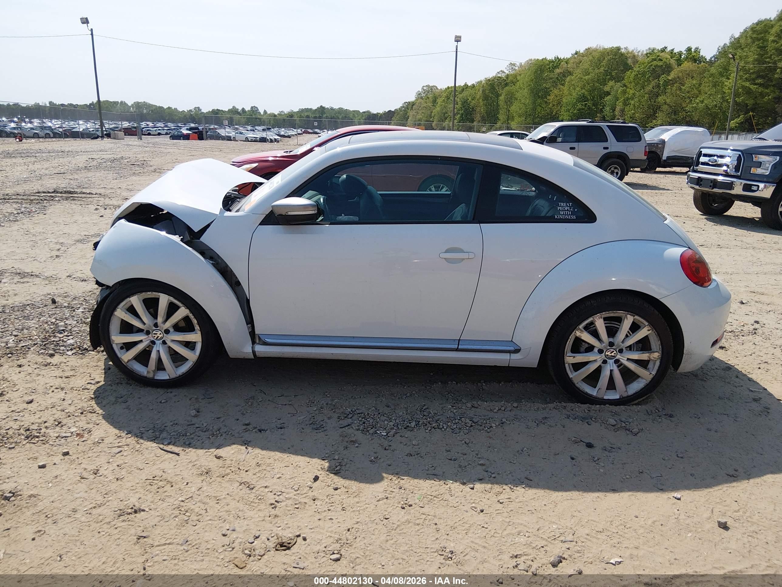 2014 Volkswagen Beetle 1.8t White vin: 3VWJ17AT6EM653114