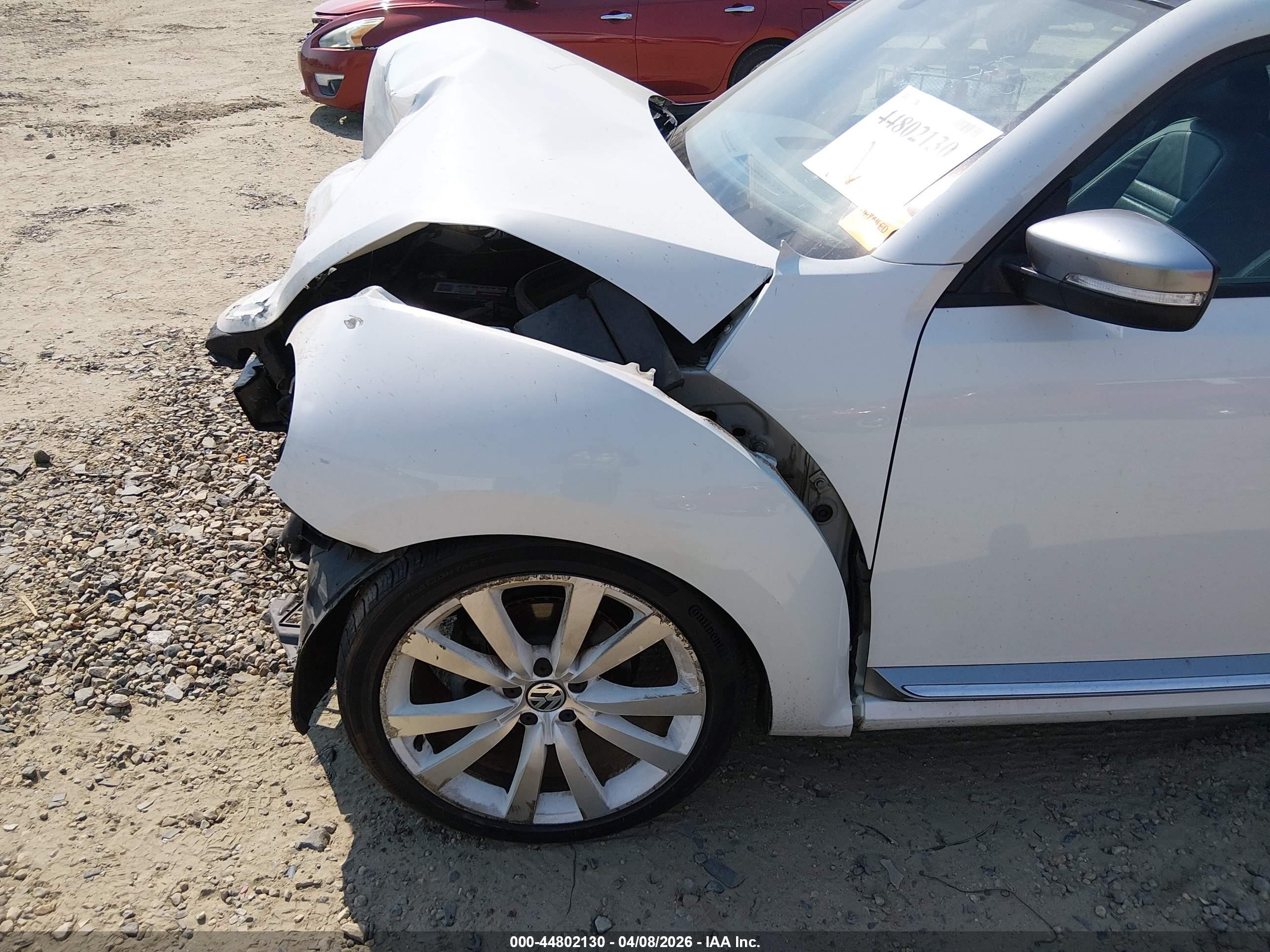 2014 Volkswagen Beetle 1.8t White vin: 3VWJ17AT6EM653114