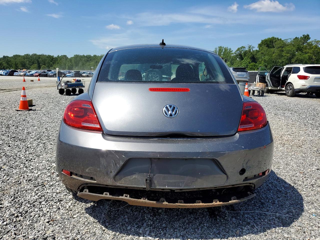 2015 Volkswagen Beetle 1.8t Gray vin: 3VWJ17AT8FM640852