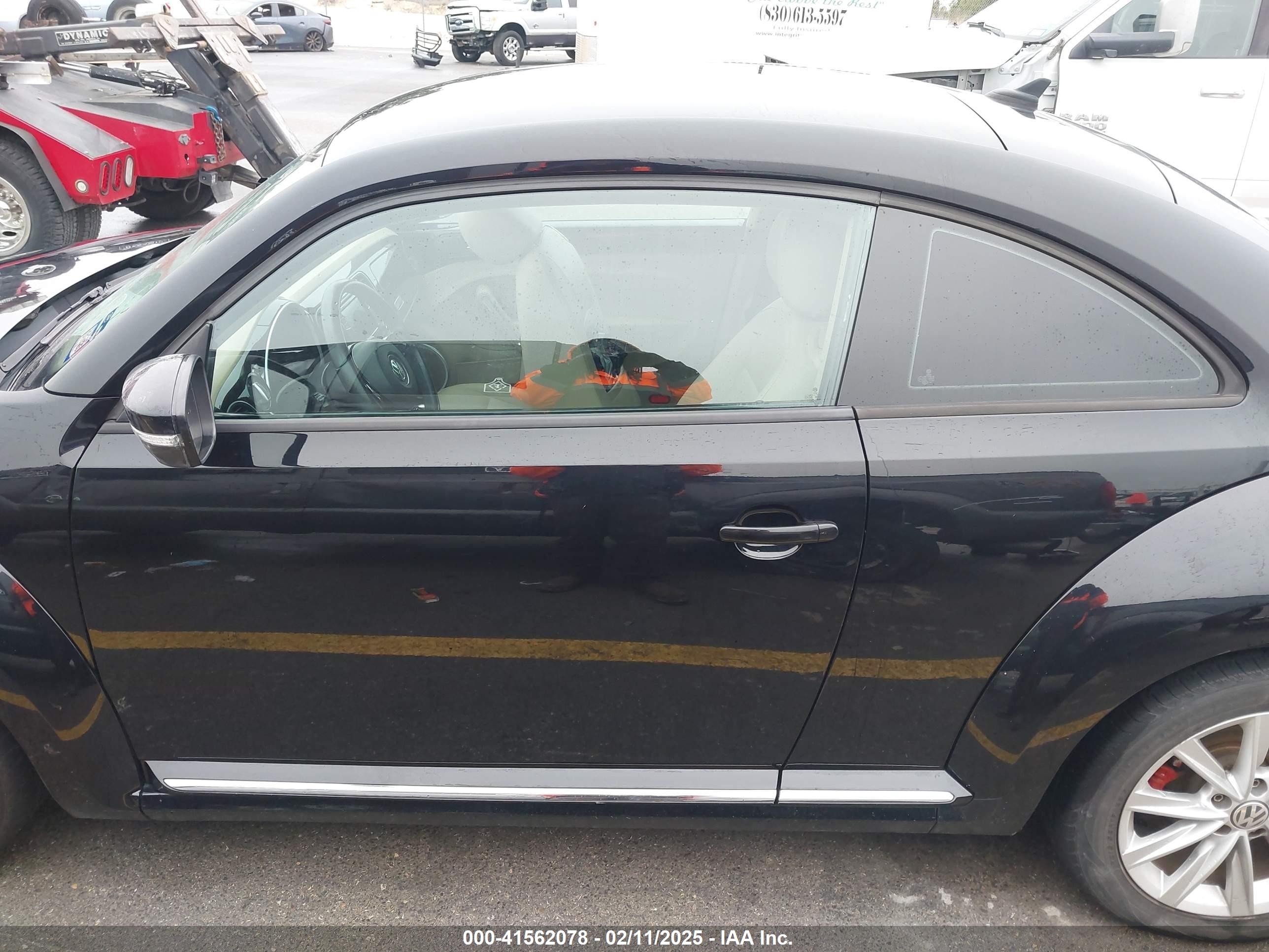 2017 Volkswagen Beetle 1.8t Se/1.8t Sel Black vin: 3VWJ17AT9HM618202