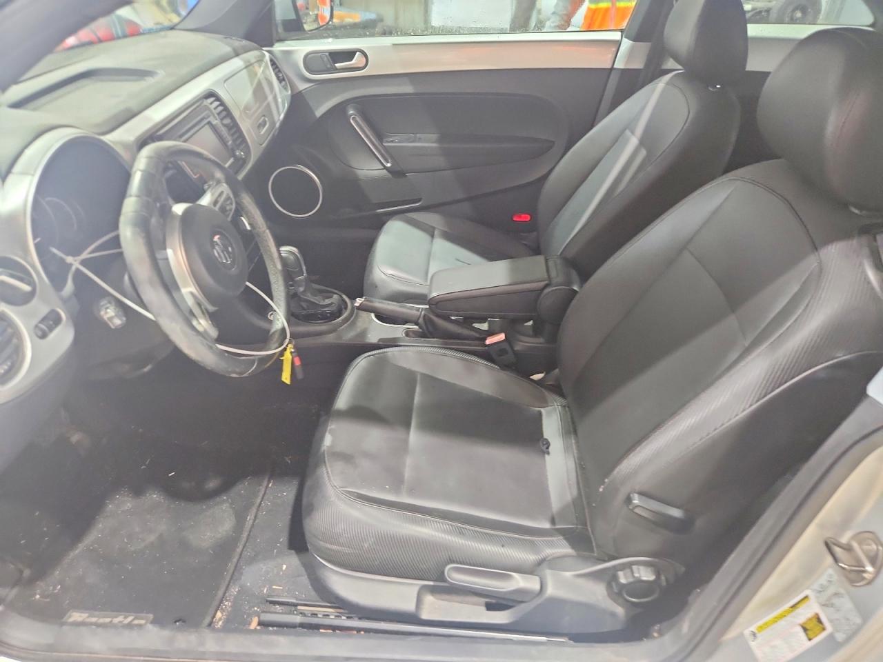 2015 Volkswagen Beetle 1.8t Silver vin: 3VWJ17ATXFM620490