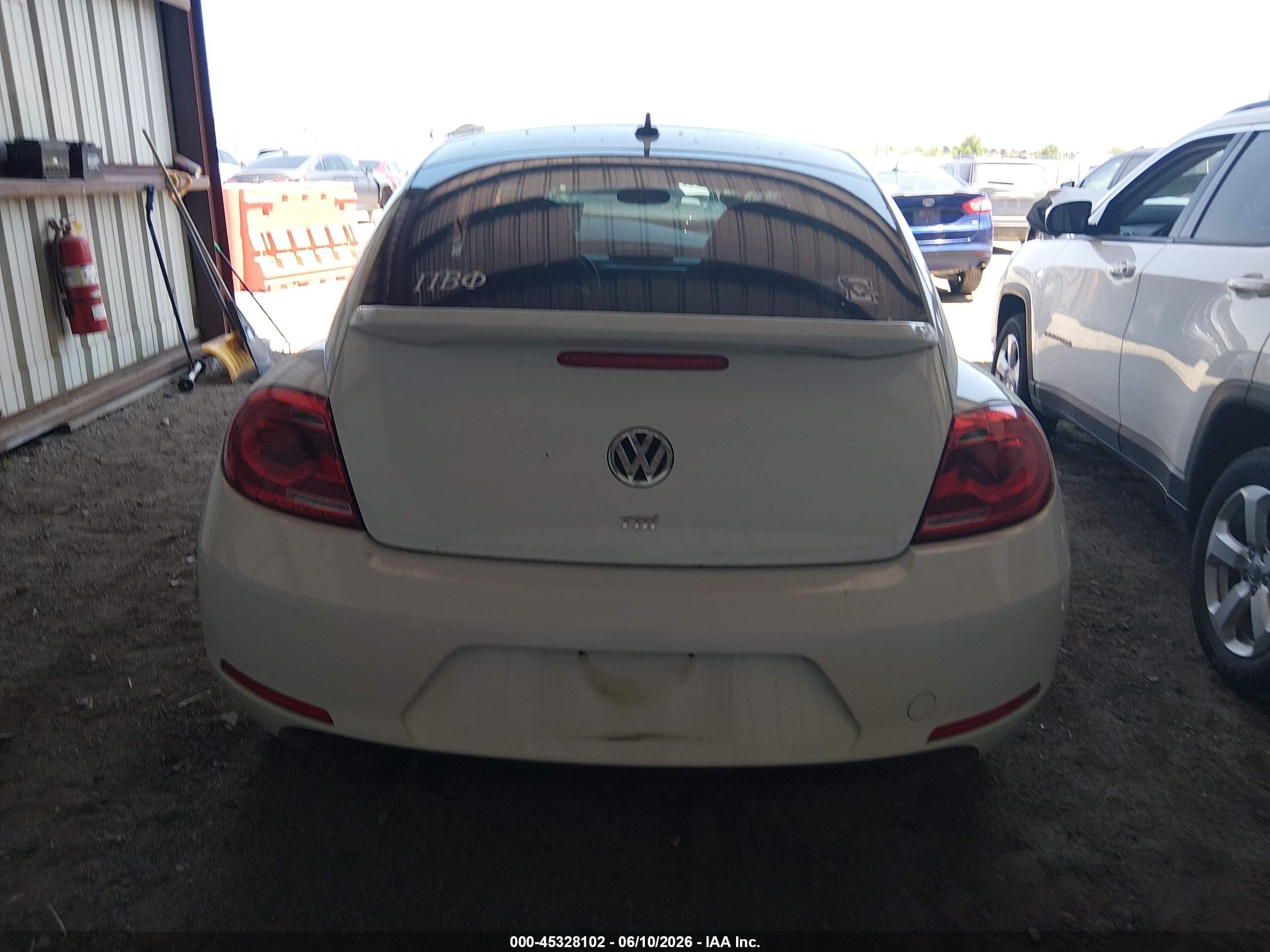 2015 Volkswagen Beetle 2.0l Tdi White vin: 3VWJA7AT0FM636892