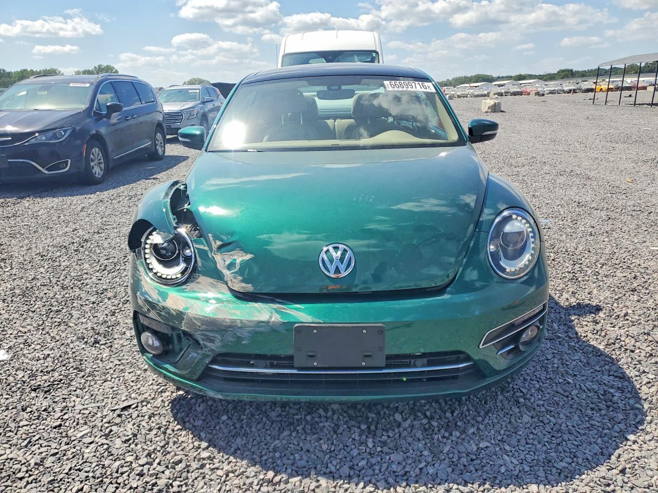 2018 Volkswagen Beetle Se Green vin: 3VWJD7AT5JM714079