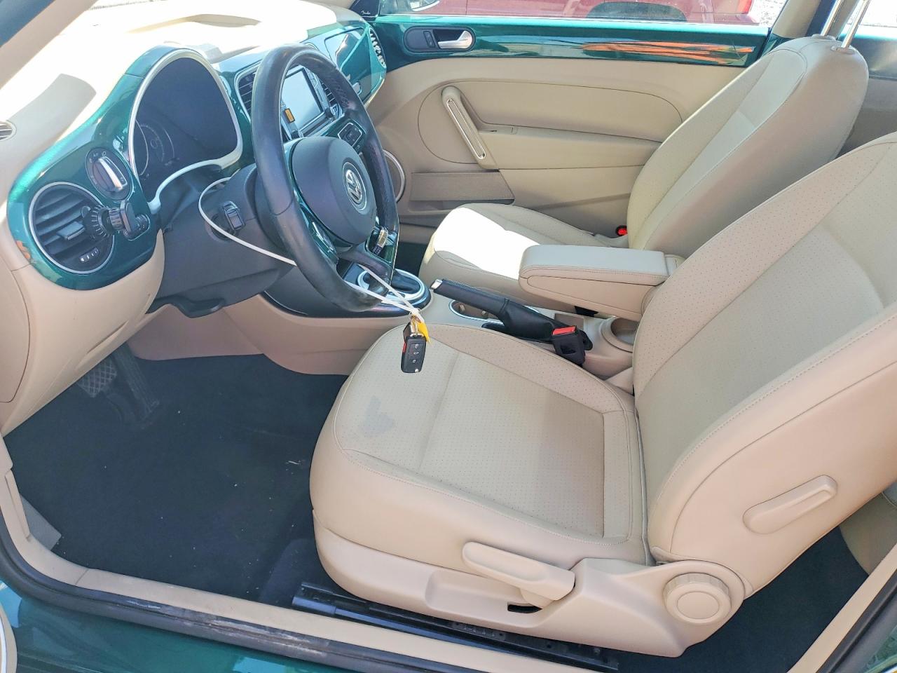 2018 Volkswagen Beetle Se Green vin: 3VWJD7AT5JM714079