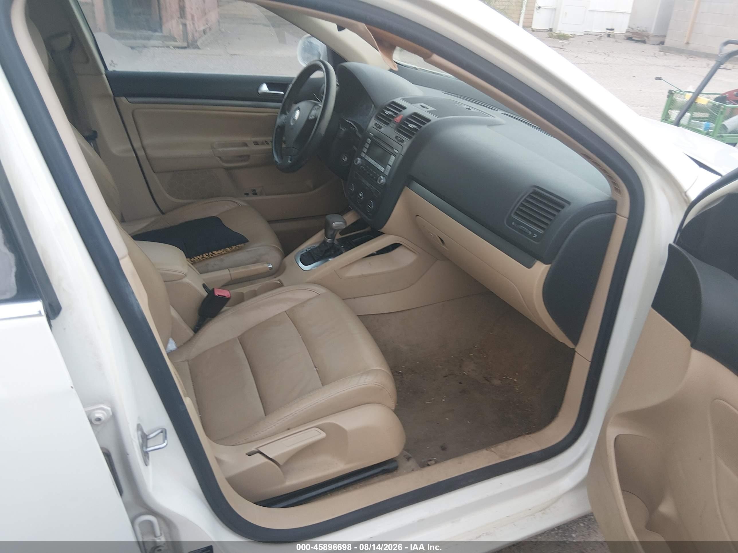 2007 Volkswagen Jetta 2.5 White vin: 3VWJF71K47M027539