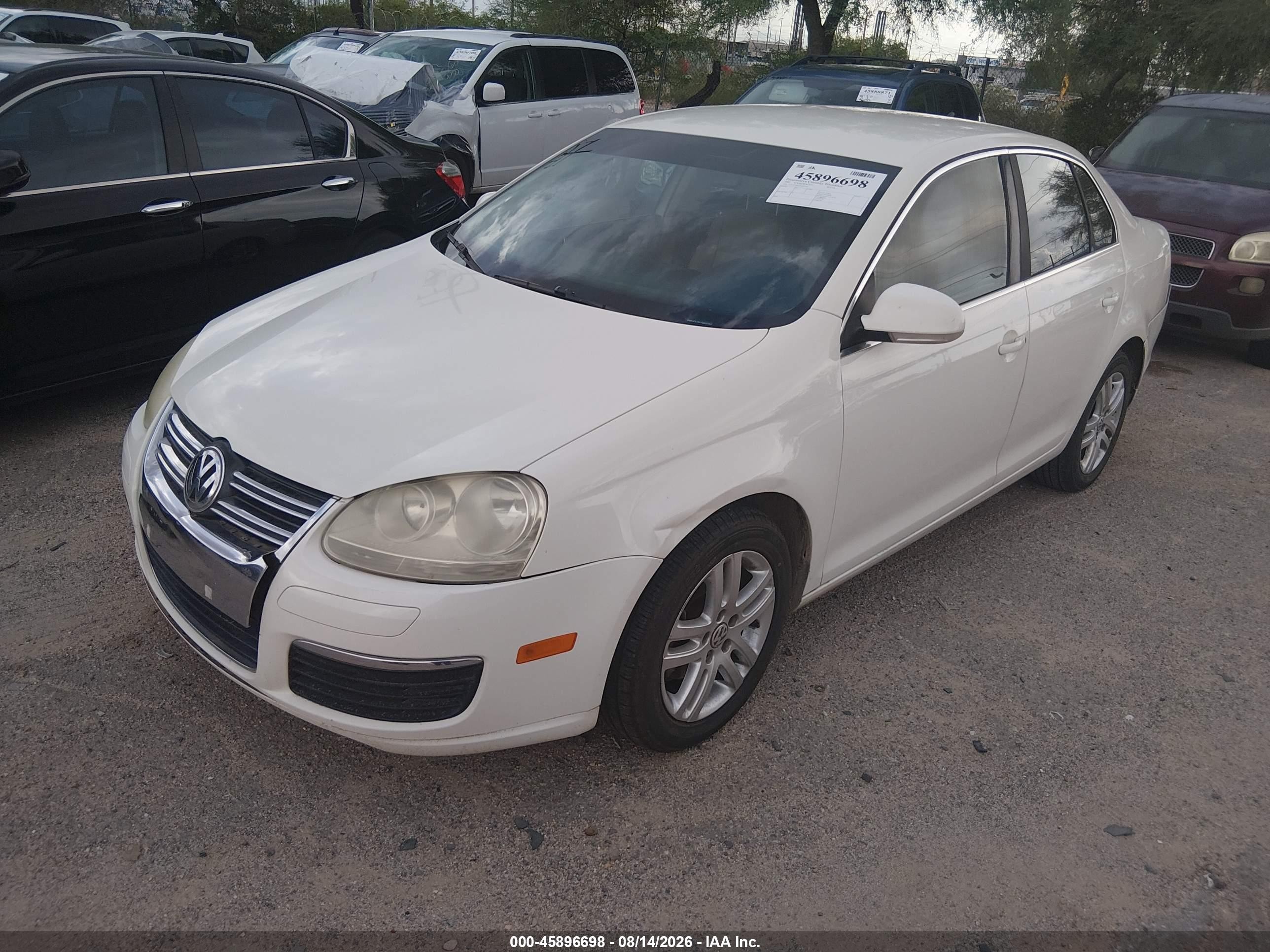 2007 Volkswagen Jetta 2.5 White vin: 3VWJF71K47M027539