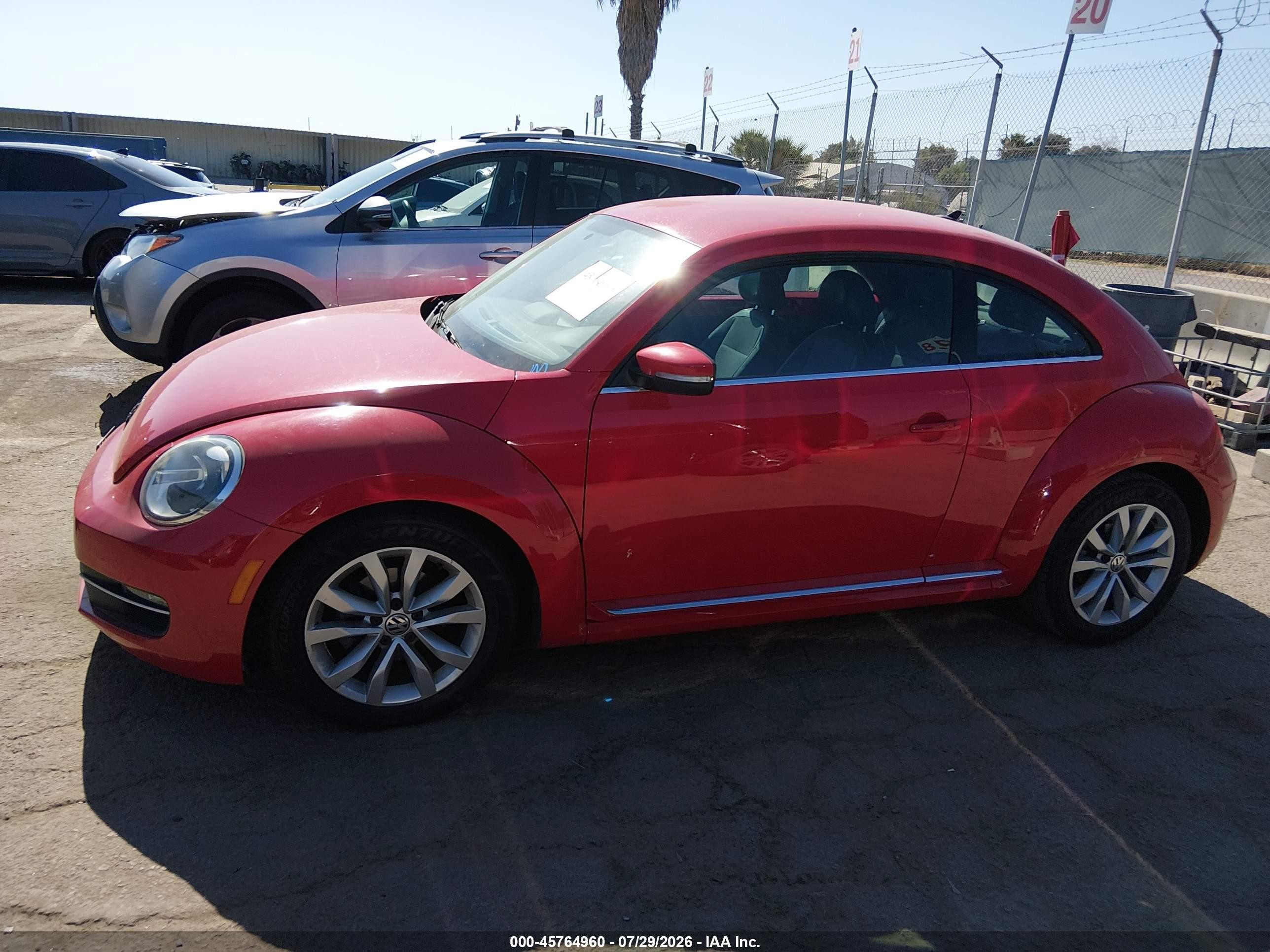 2014 Volkswagen Beetle 2.0l Tdi Red vin: 3VWJL7AT0EM606882
