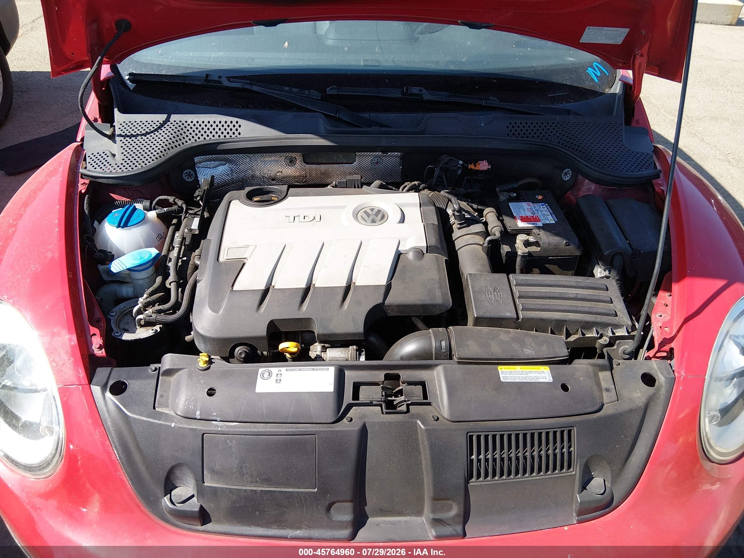 2014 Volkswagen Beetle 2.0l Tdi Red vin: 3VWJL7AT0EM606882