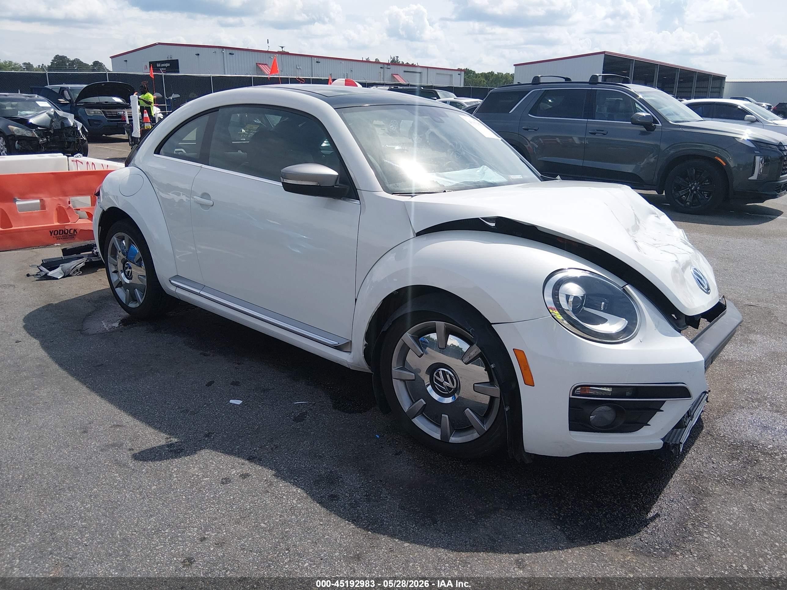 2014 Volkswagen Beetle 2.0l Tdi White vin: 3VWJL7AT1EM650194