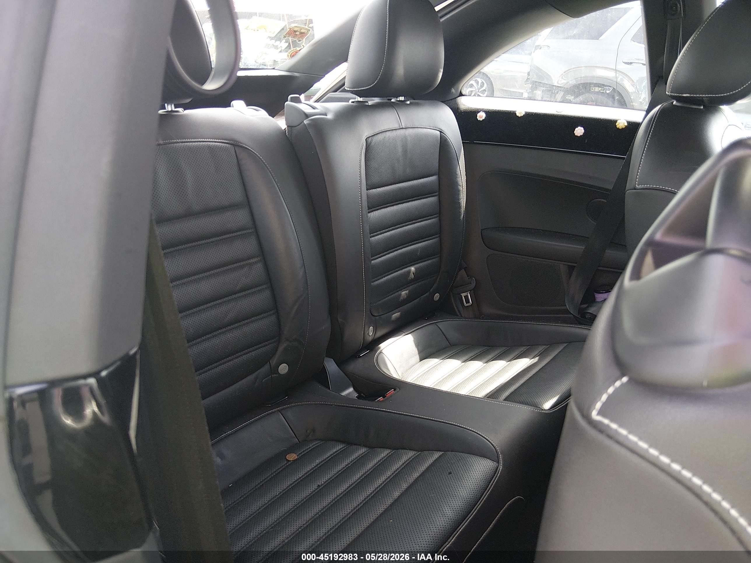 2014 Volkswagen Beetle 2.0l Tdi White vin: 3VWJL7AT1EM650194