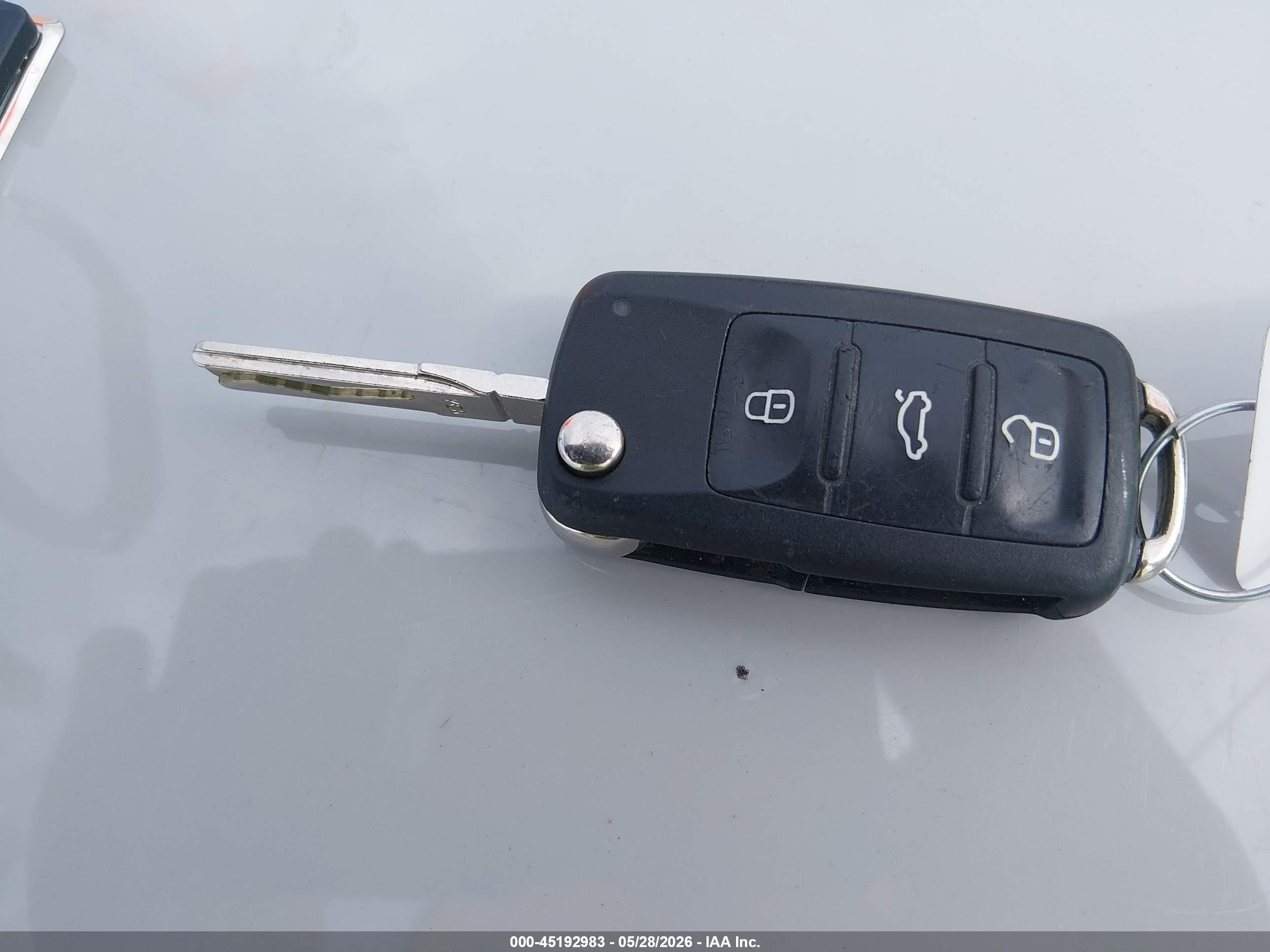 2014 Volkswagen Beetle 2.0l Tdi White vin: 3VWJL7AT1EM650194