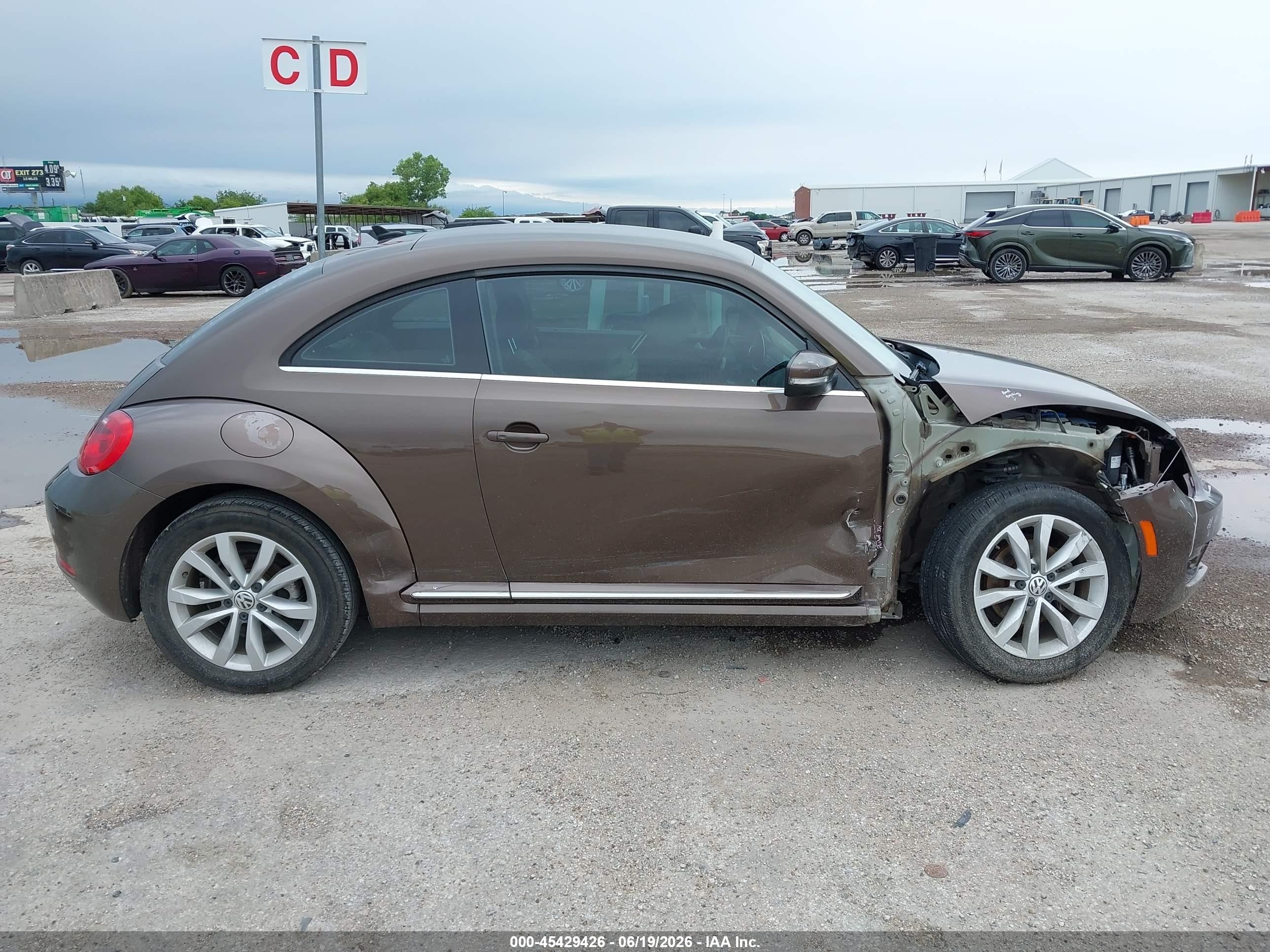 2014 Volkswagen Beetle 2.0l Tdi Brown vin: 3VWJL7AT2EM651595