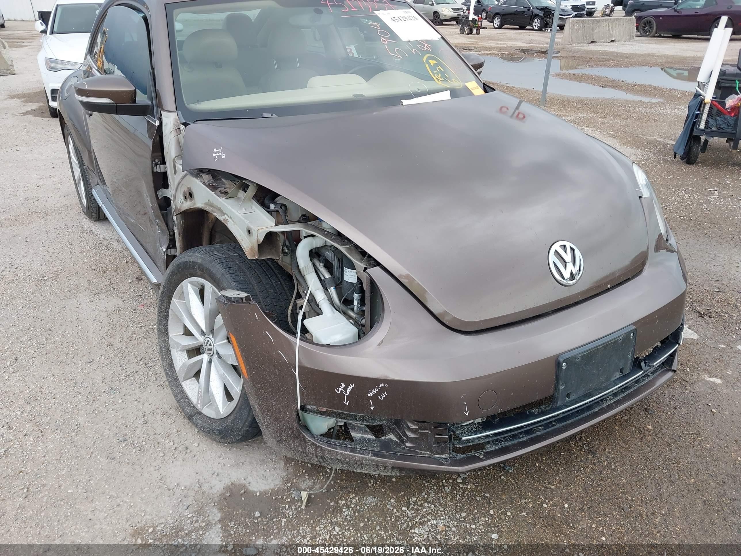 2014 Volkswagen Beetle 2.0l Tdi Brown vin: 3VWJL7AT2EM651595