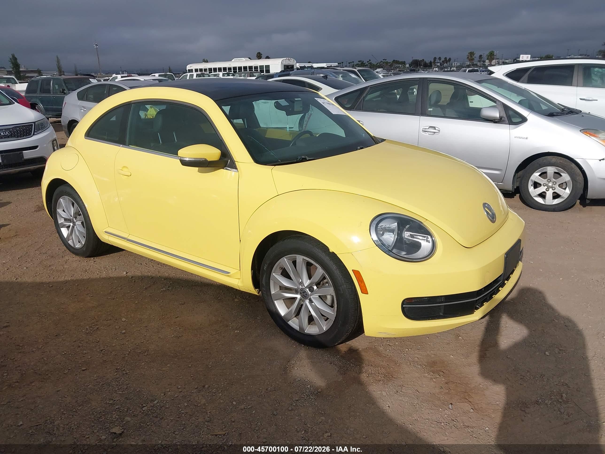 2013 Volkswagen Beetle 2.0l Tdi Yellow vin: 3VWJL7AT4DM683608