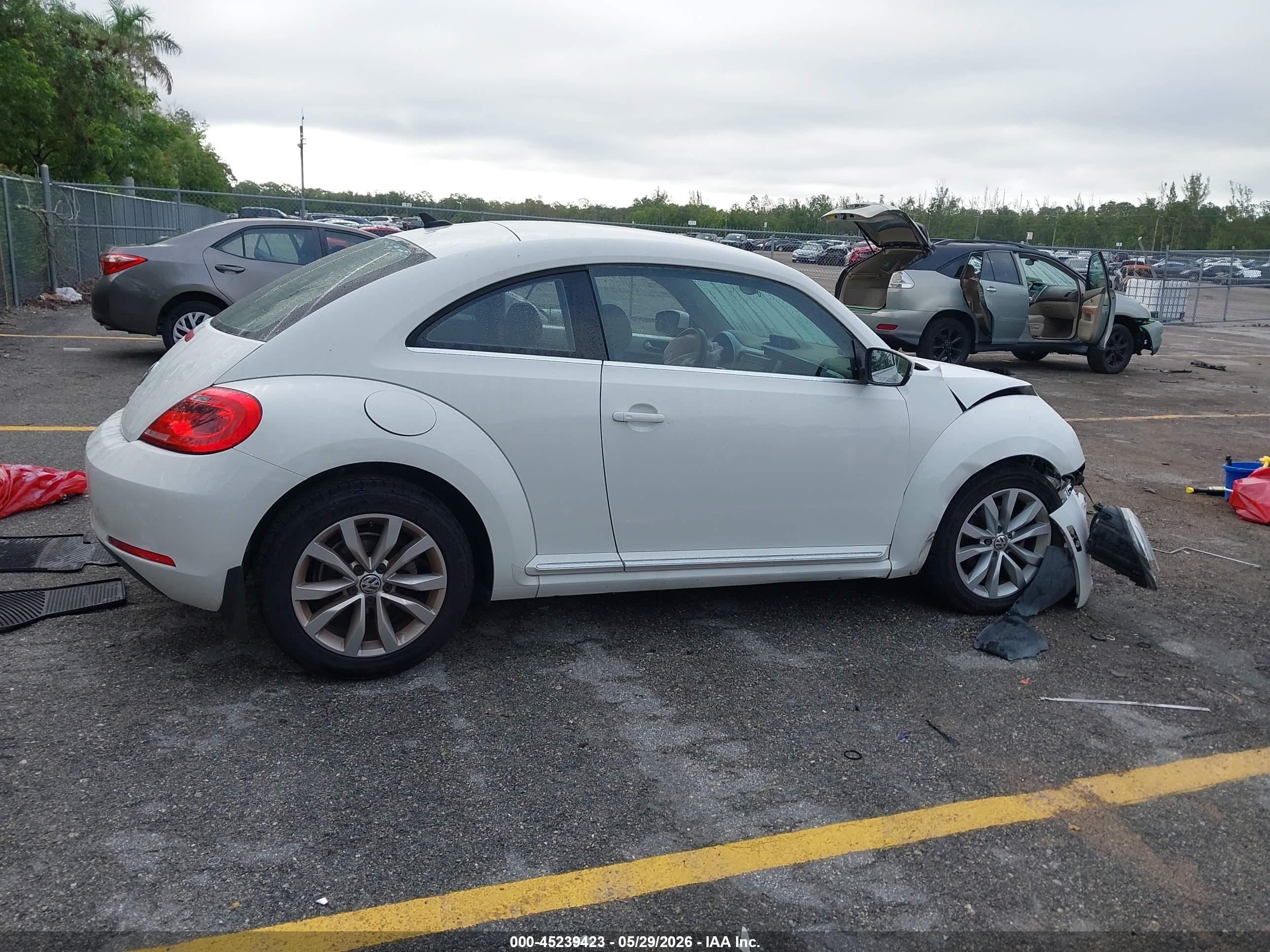 2014 Volkswagen Beetle 2.0l Tdi White vin: 3VWJL7AT4EM600566