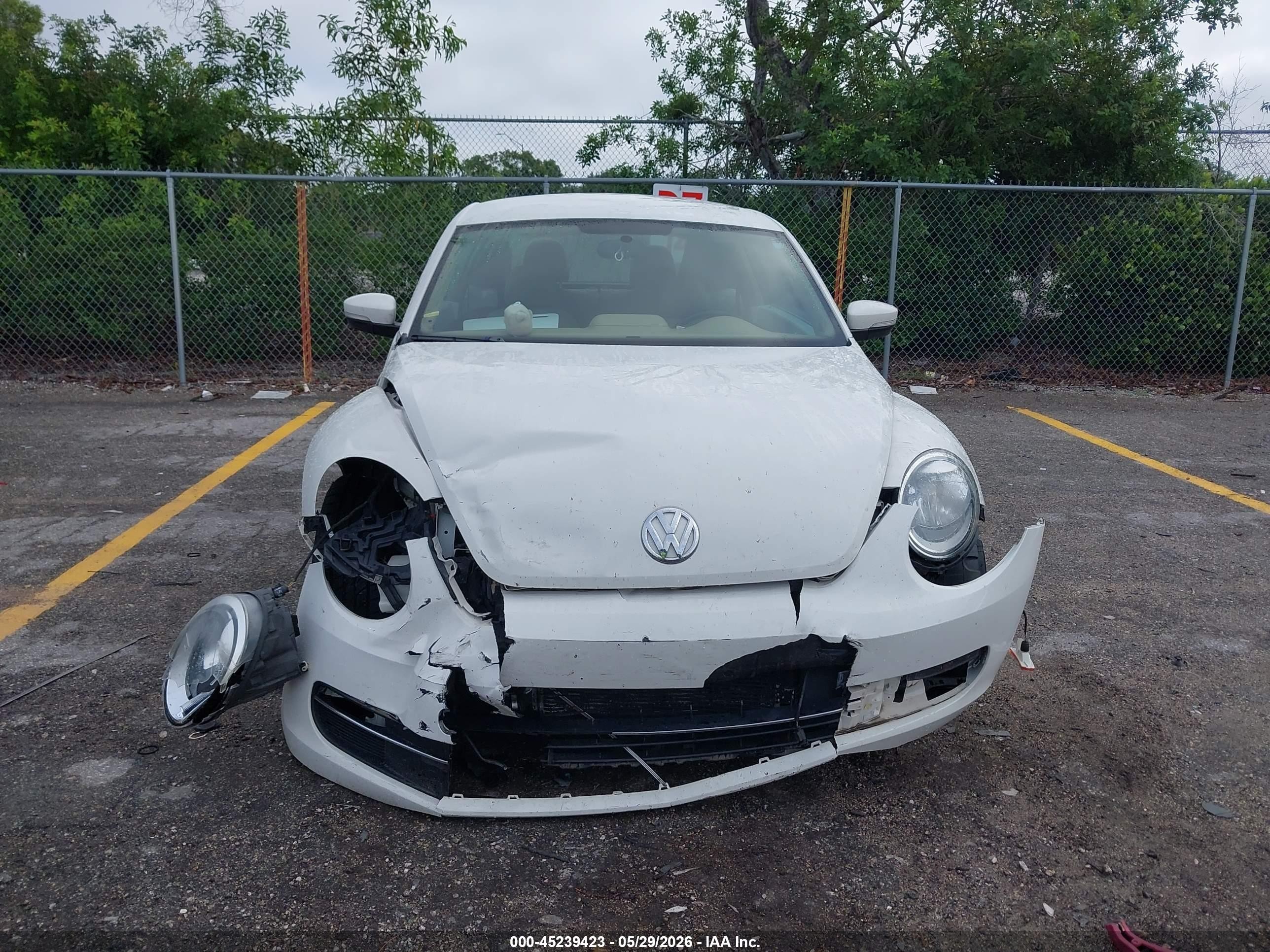 2014 Volkswagen Beetle 2.0l Tdi White vin: 3VWJL7AT4EM600566