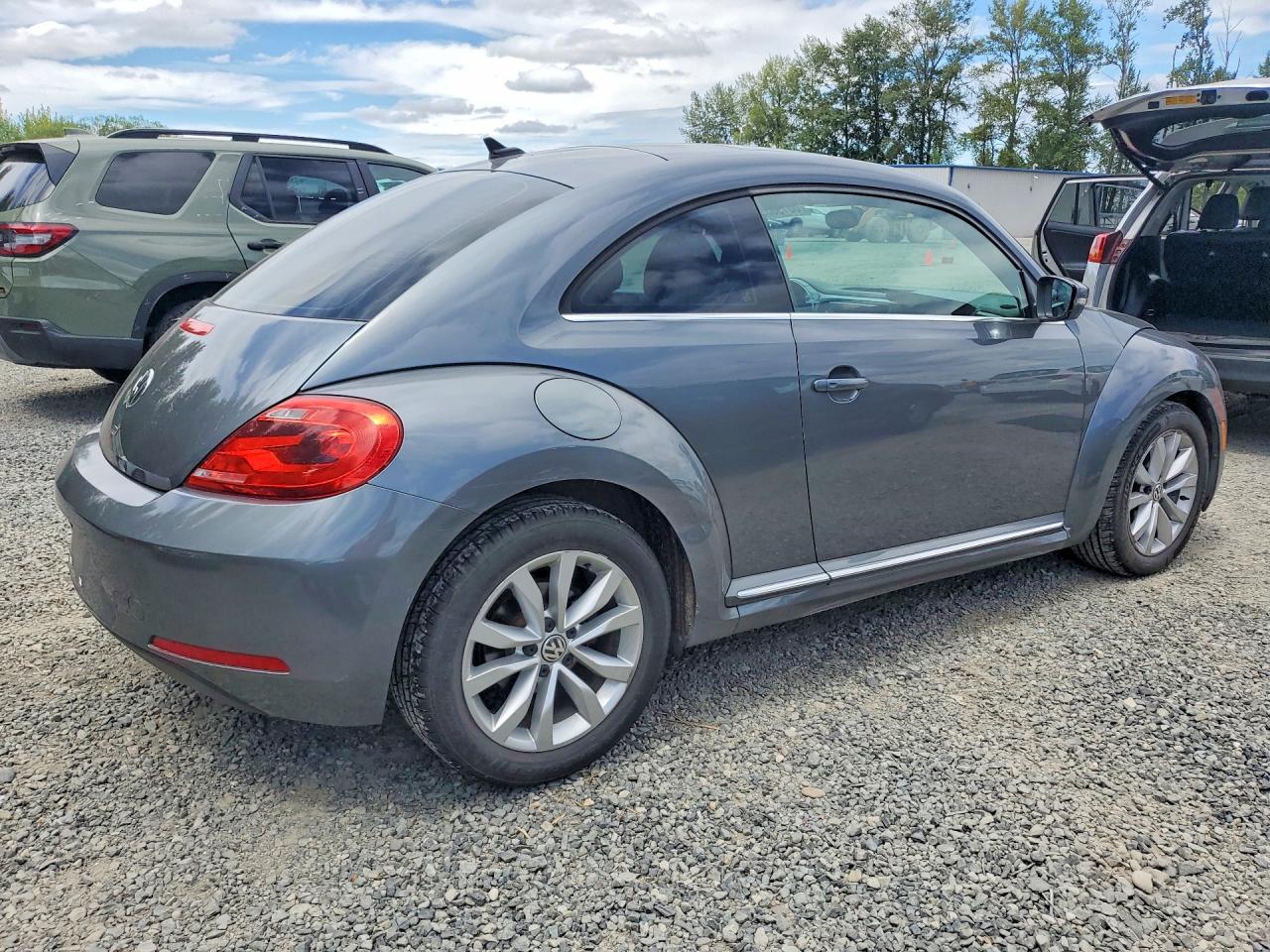 2013 Volkswagen Beetle Gray vin: 3VWJL7AT5DM642131