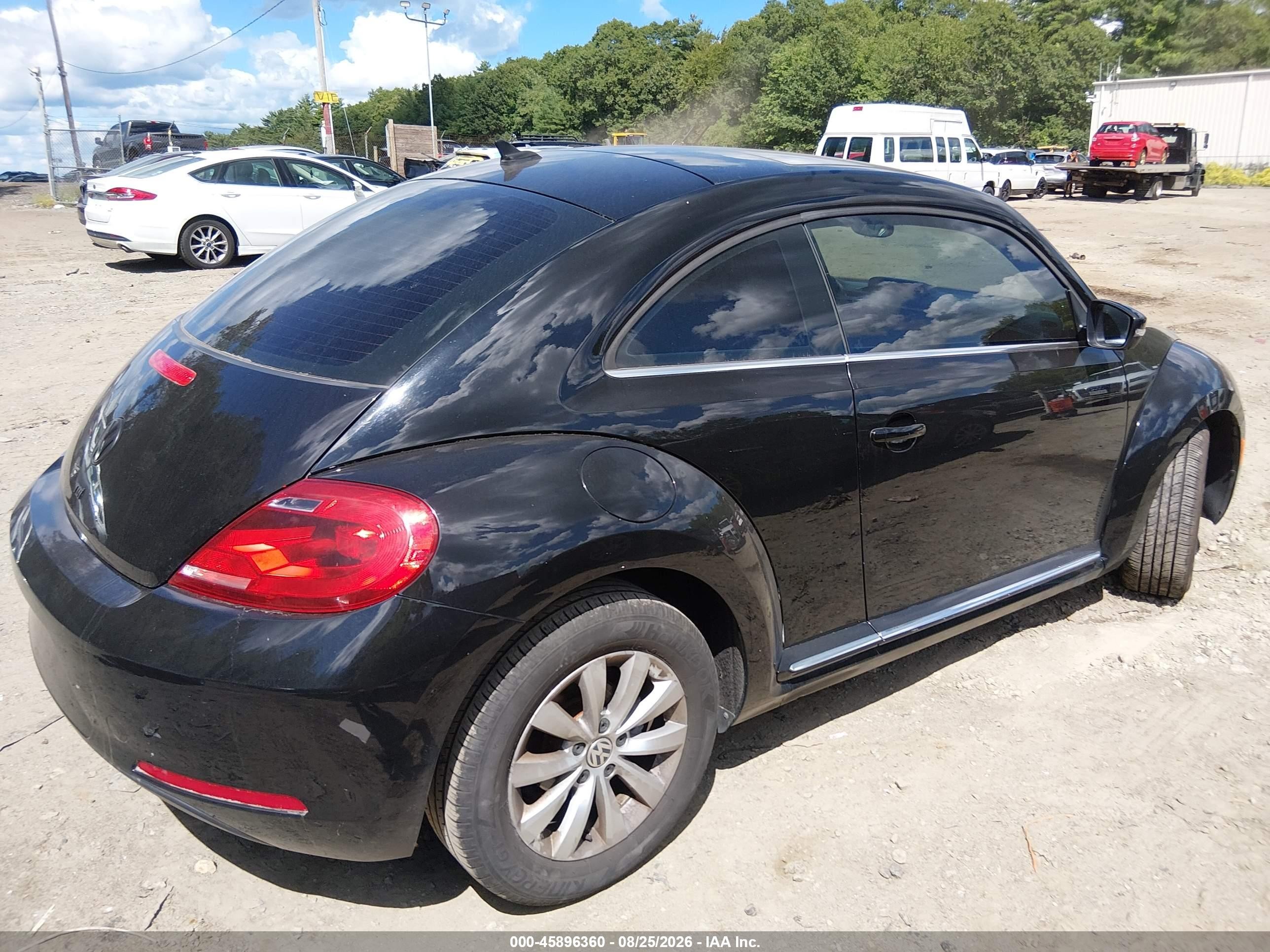 2014 Volkswagen Beetle 2.0l Tdi Черный vin: 3VWJL7AT5EM646486