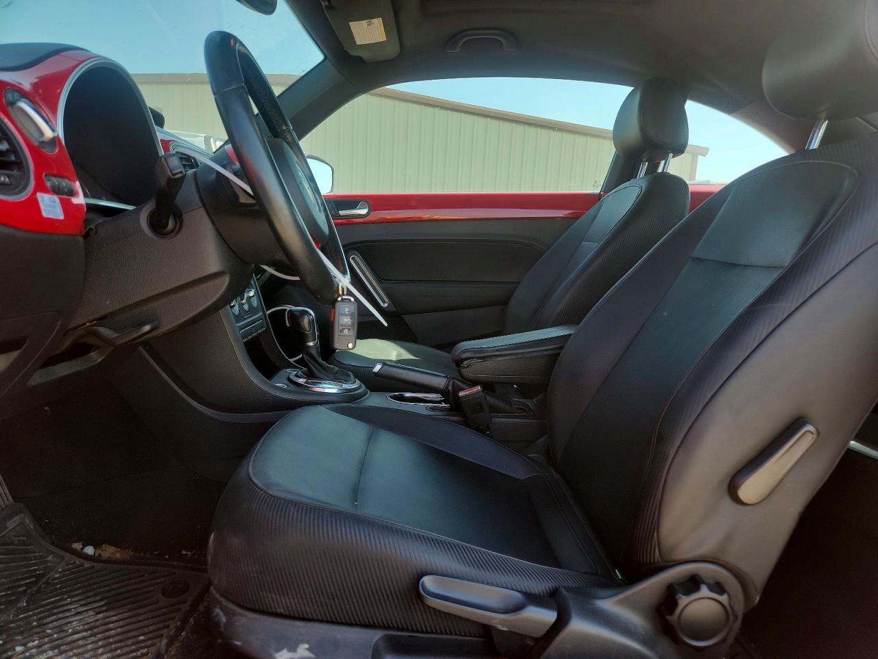 2013 Volkswagen Beetle Red vin: 3VWJL7AT9DM654945