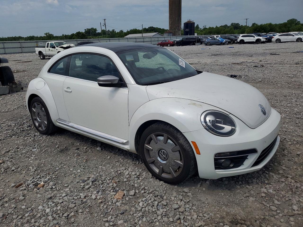 2014 Volkswagen Beetle White vin: 3VWJL7AT9EM653313