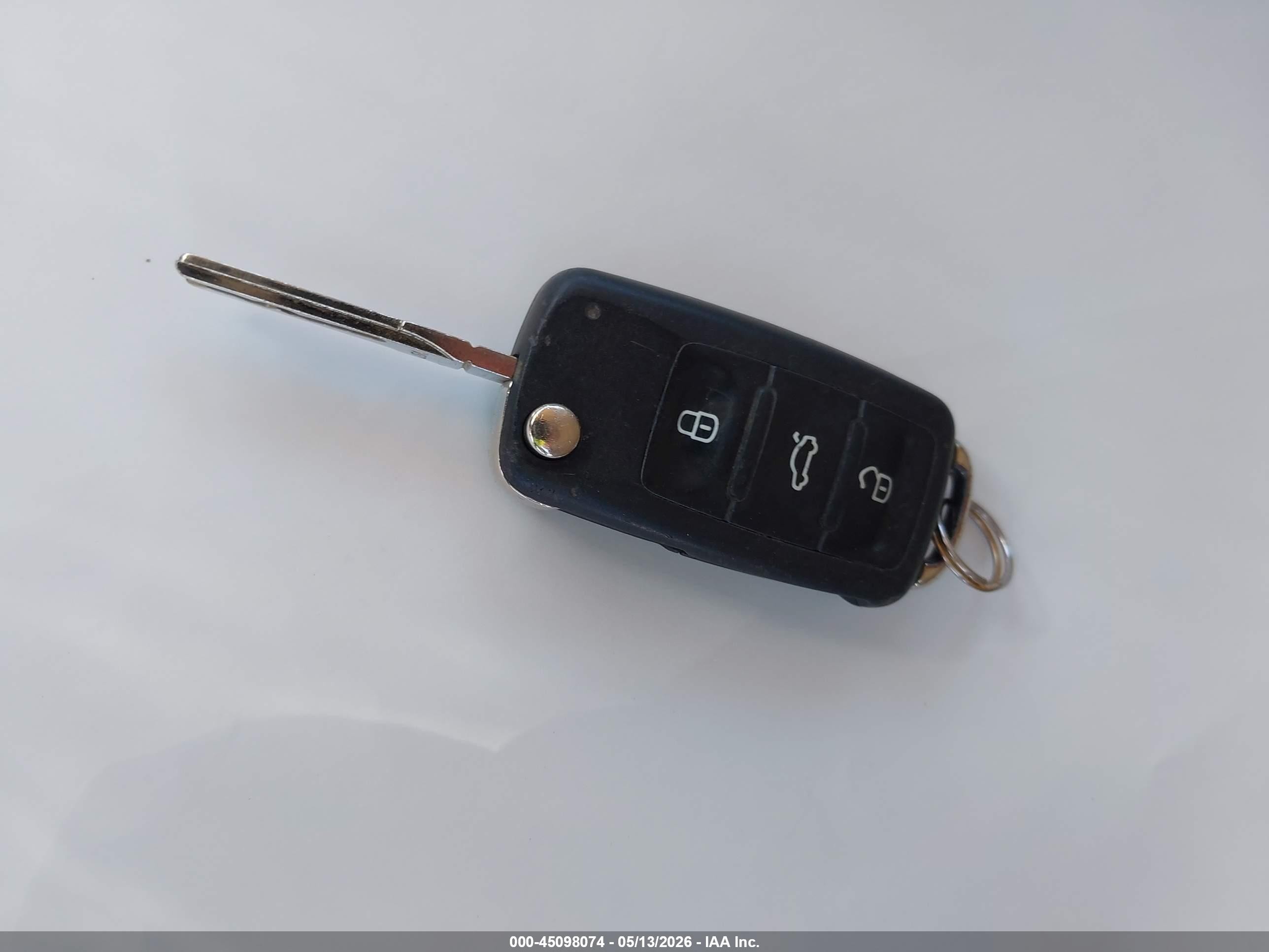 2013 Volkswagen Beetle 2.0l Tdi Red vin: 3VWJL7ATXDM670054