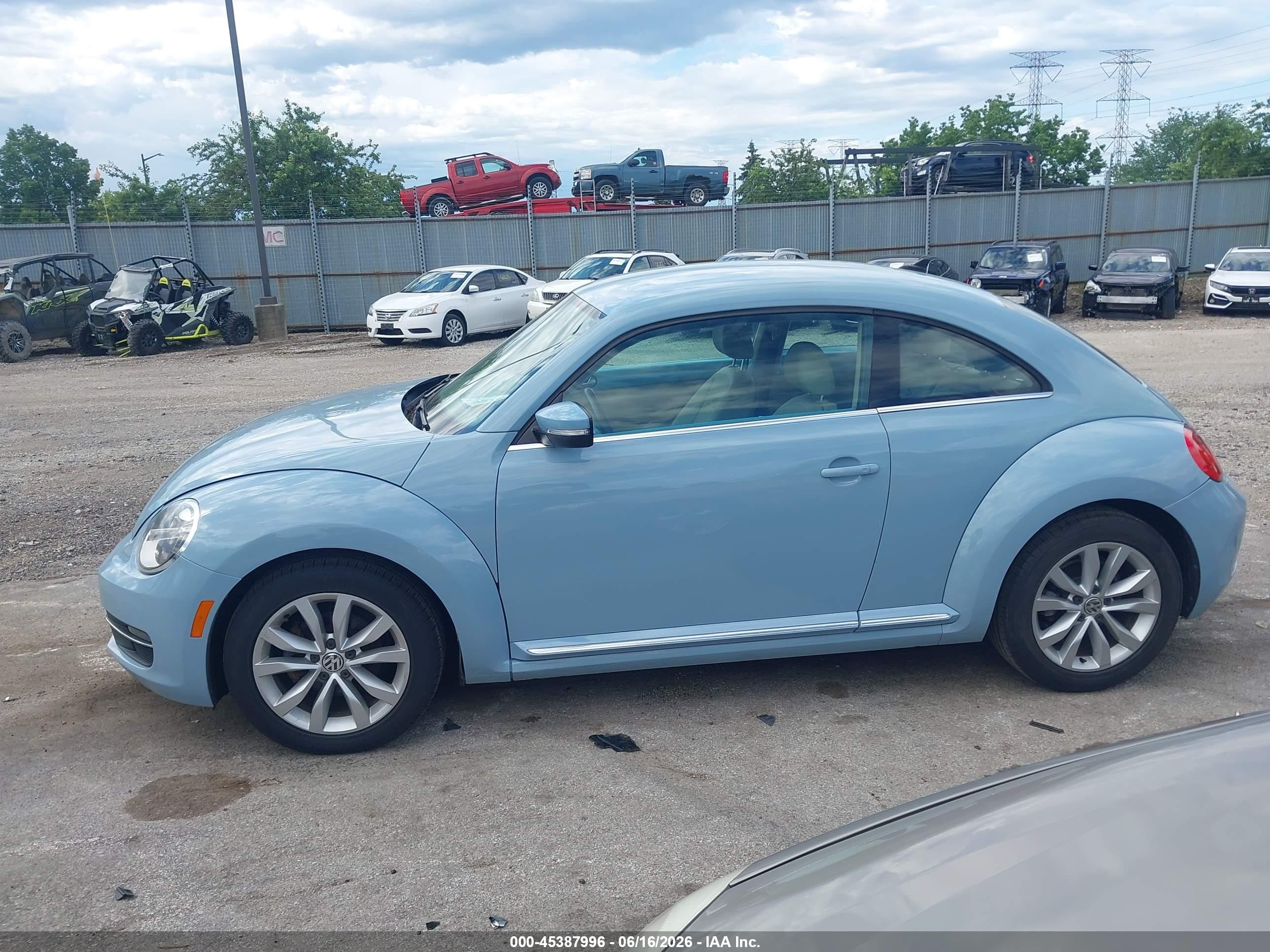 2014 Volkswagen Beetle 2.0l Tdi Light Blue vin: 3VWJL7ATXEM645317