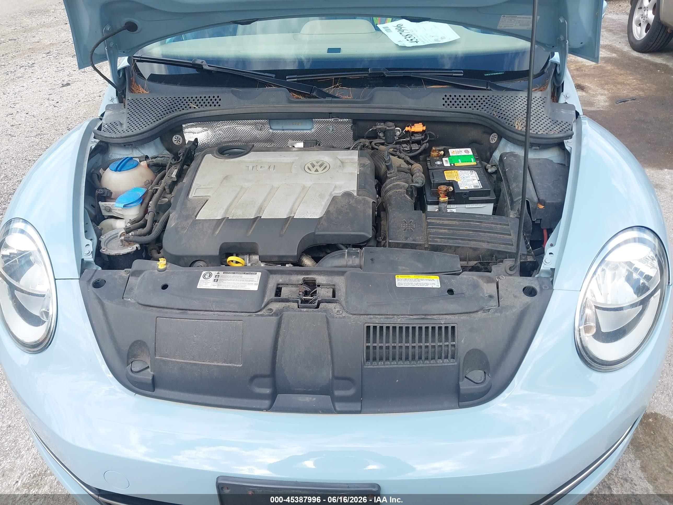 2014 Volkswagen Beetle 2.0l Tdi Light Blue vin: 3VWJL7ATXEM645317