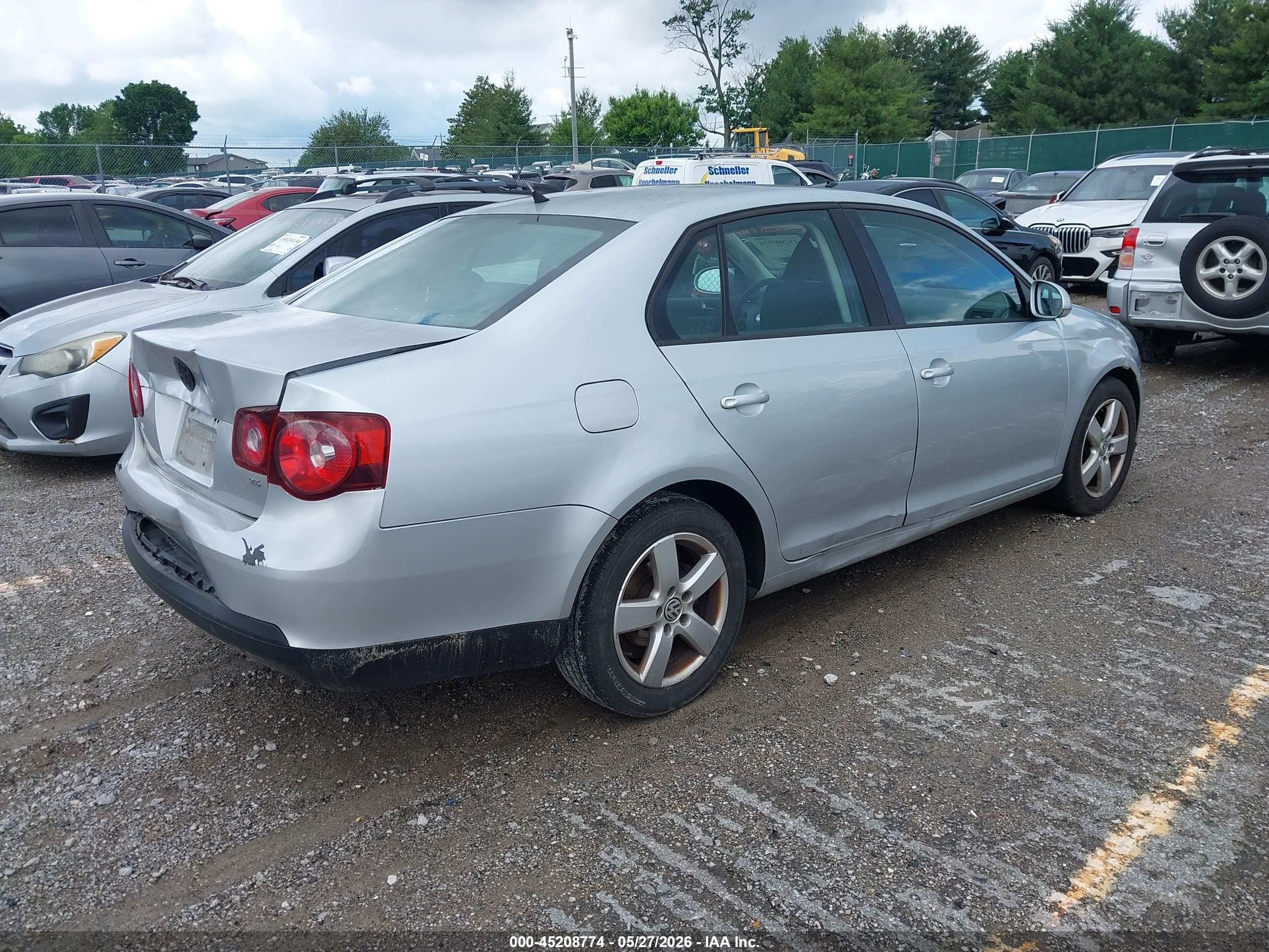 2009 Volkswagen Jetta S Silver vin: 3VWJM71K09M137268