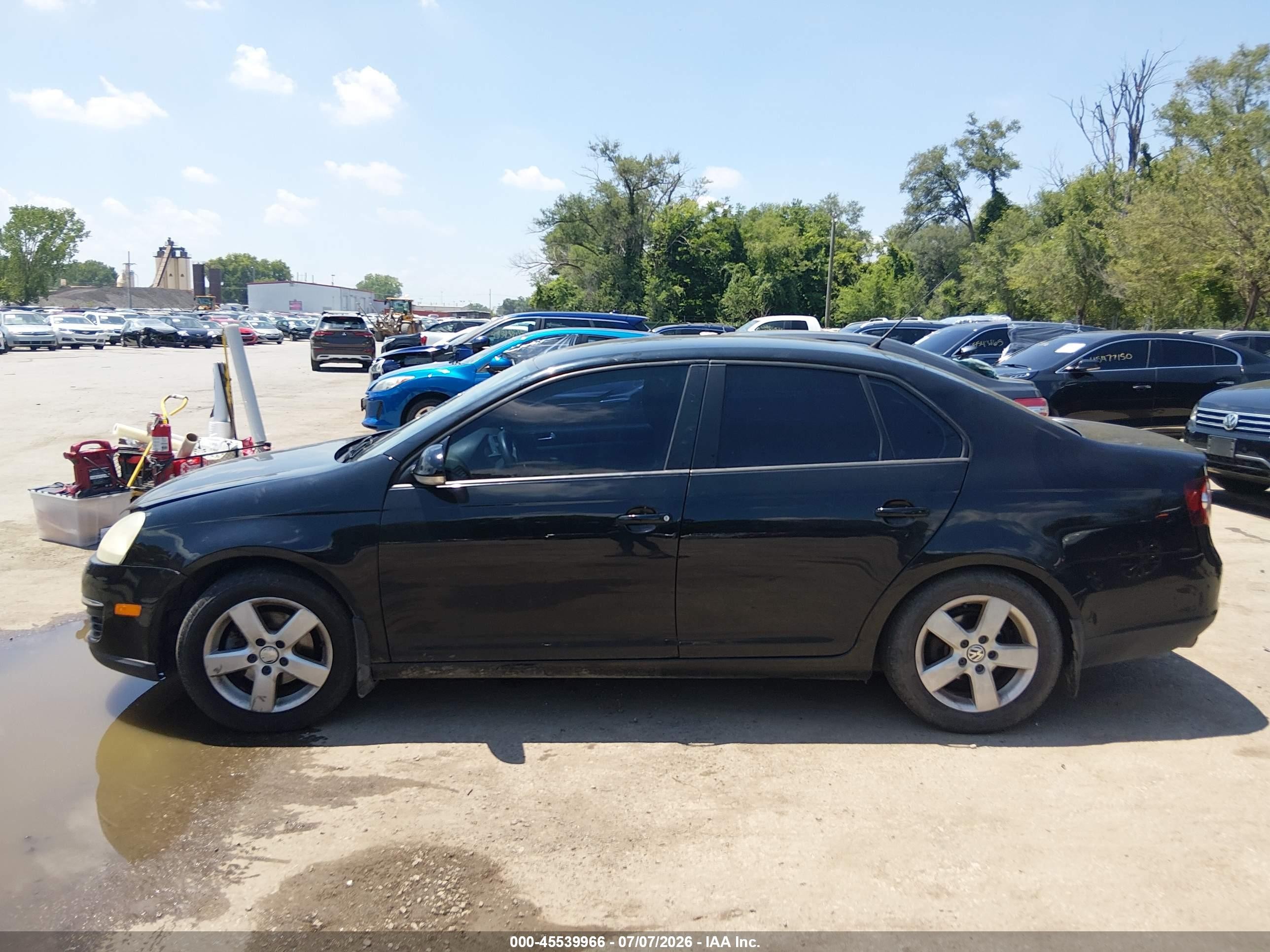 2009 Volkswagen Jetta S Black vin: 3VWJM71K39M069810