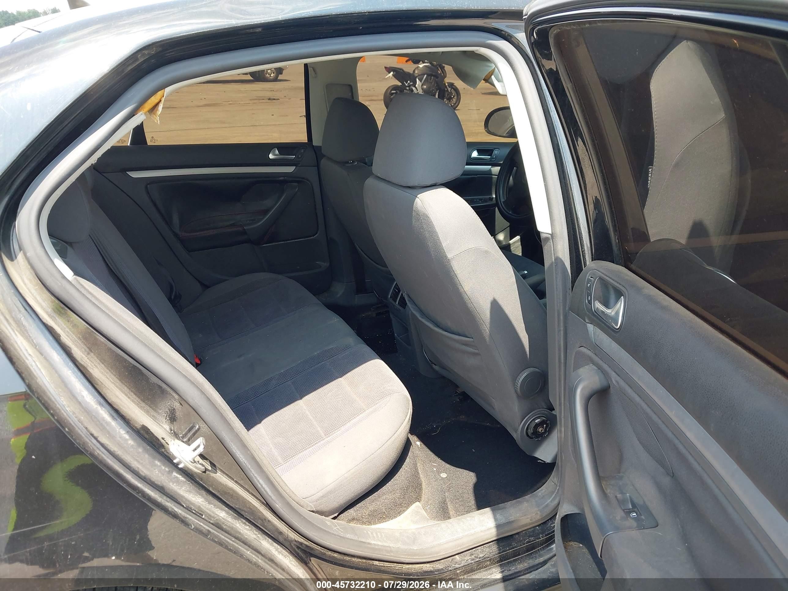 2008 Volkswagen Jetta S Черный vin: 3VWJM71K58M032224