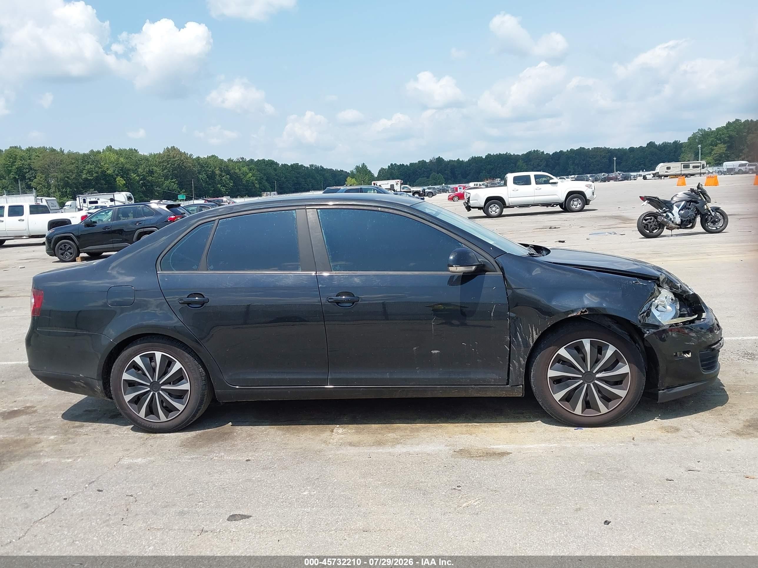2008 Volkswagen Jetta S Черный vin: 3VWJM71K58M032224