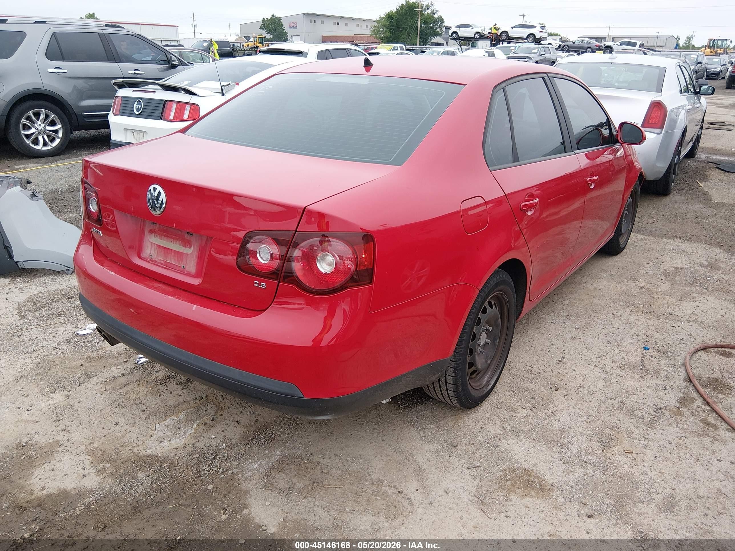 2008 Volkswagen Jetta S Red vin: 3VWJM71K78M096555