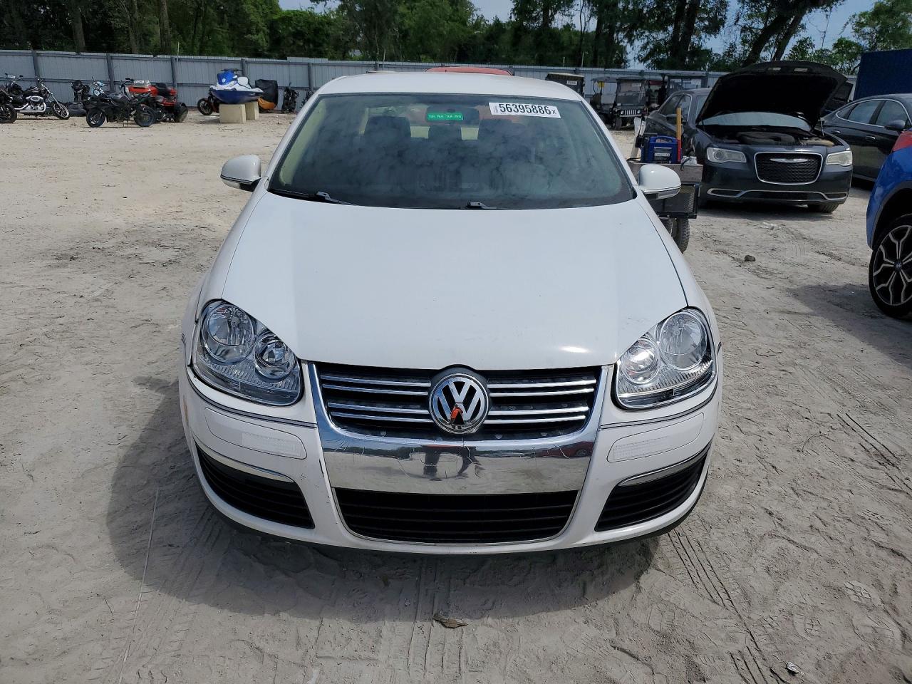 2009 Volkswagen Jetta S White vin: 3VWJM71K89M057460