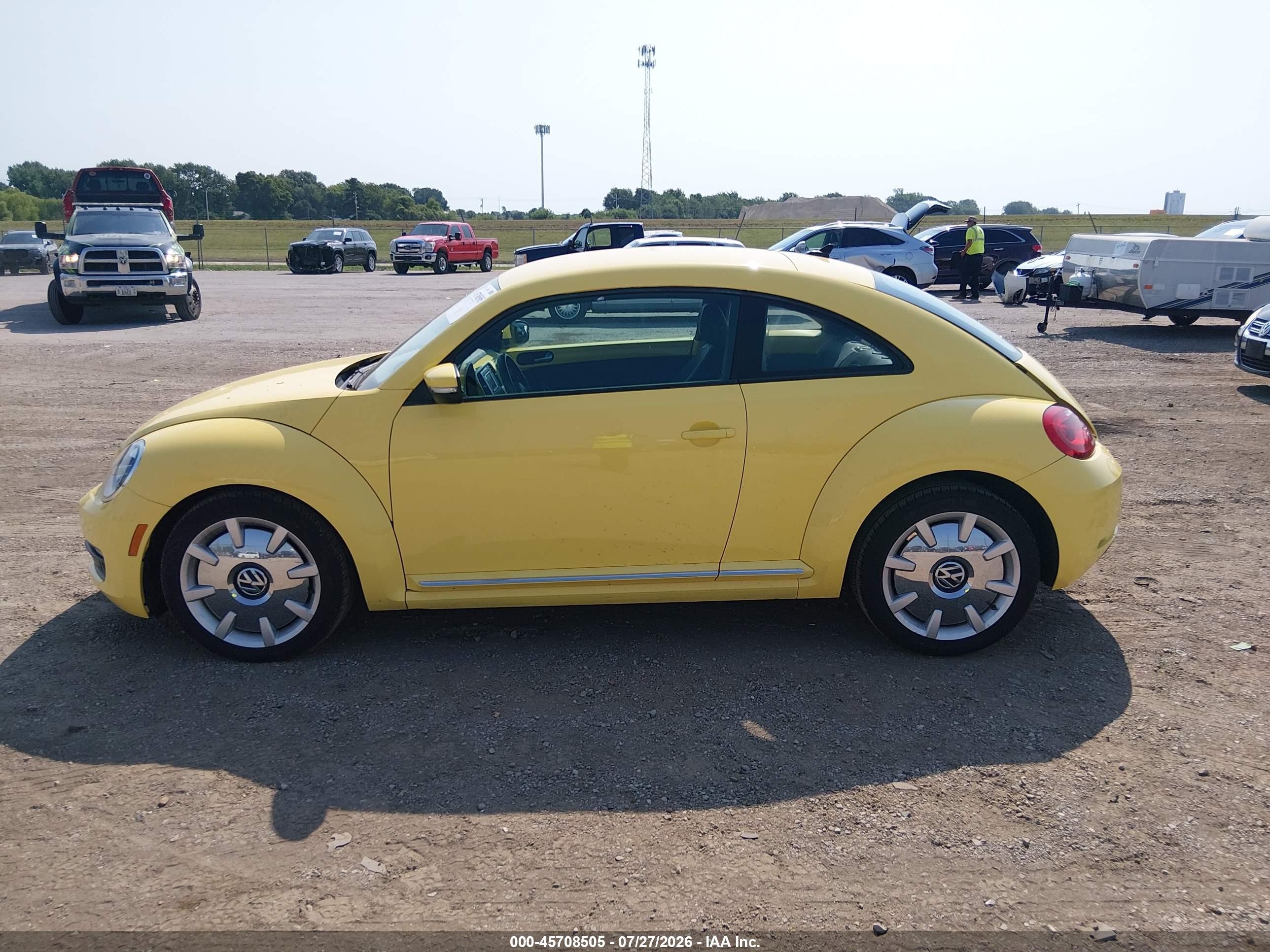 2012 Volkswagen Beetle 2.5l Yellow vin: 3VWJP7AT0CM603031